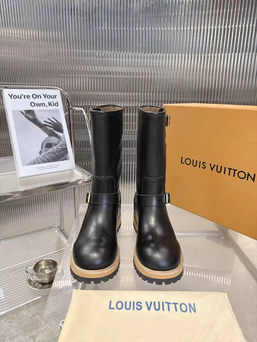 Ботинки Женские Louis Vuitton 18665261