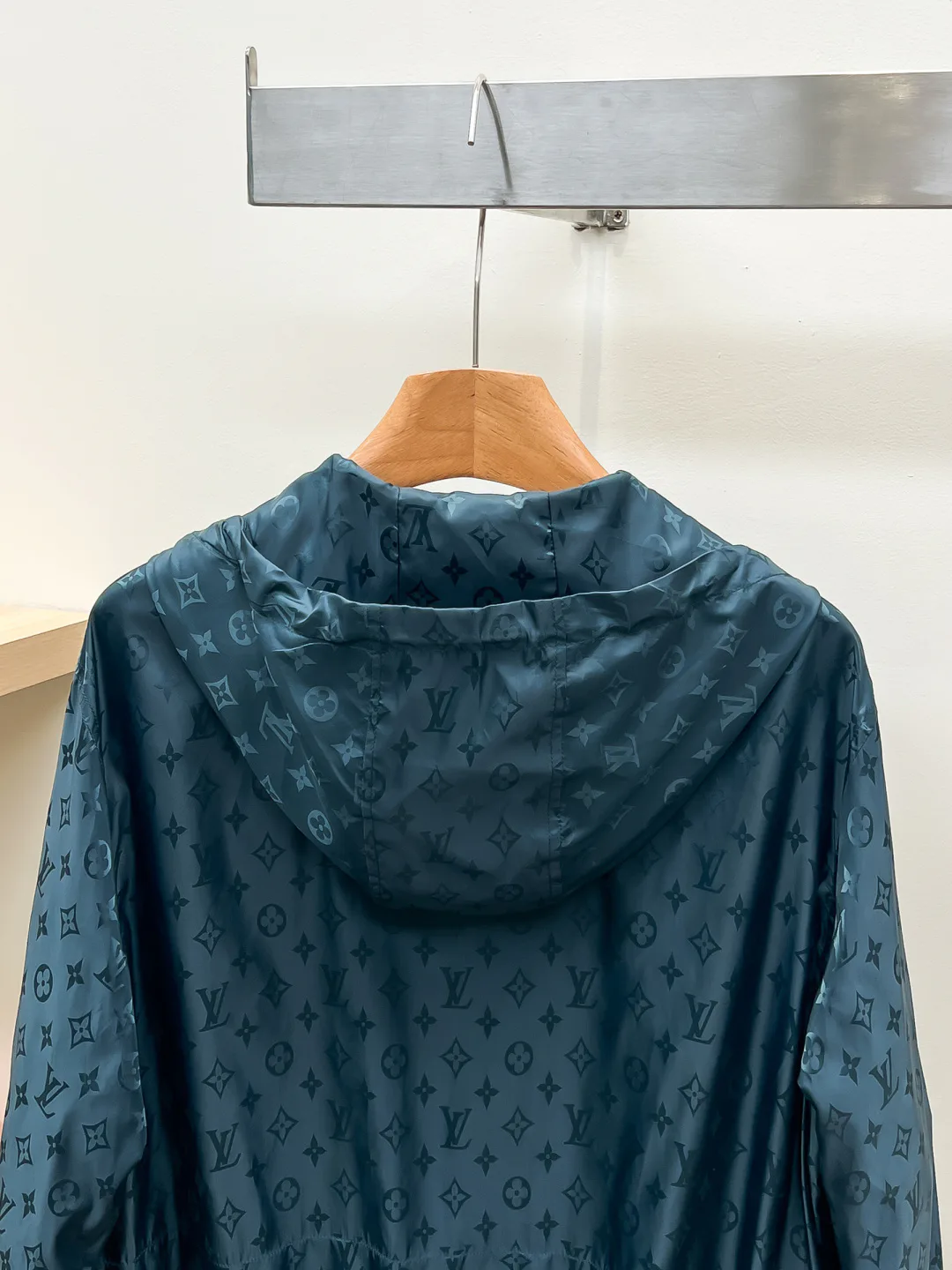 Men's Jackets And Down Jackets LOUIS VUITTON 18499130