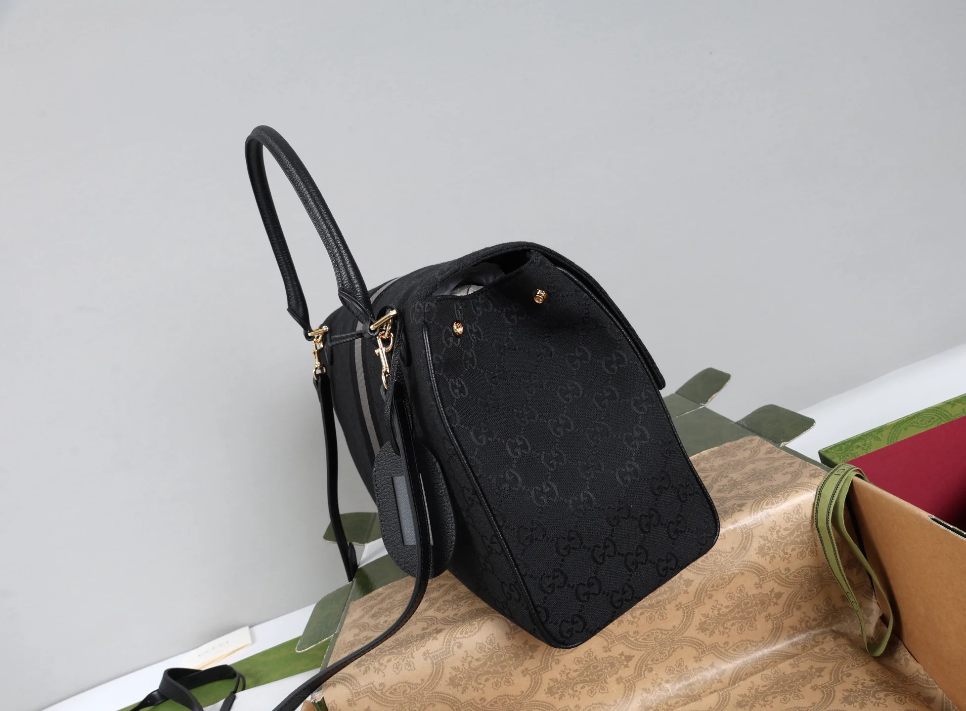 Women's Classic Handbags GUCCI 18250580