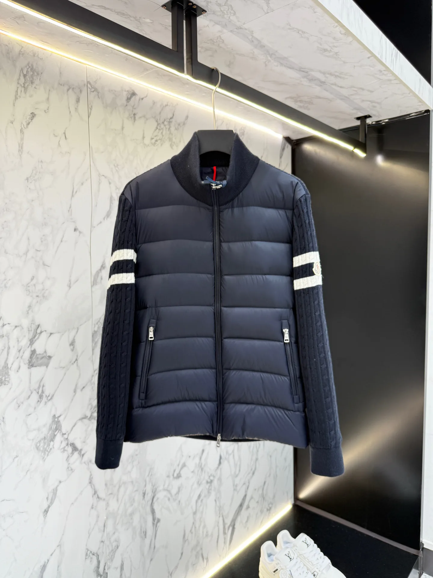 Men's Jackets And Down Jackets MONCLER 18007462