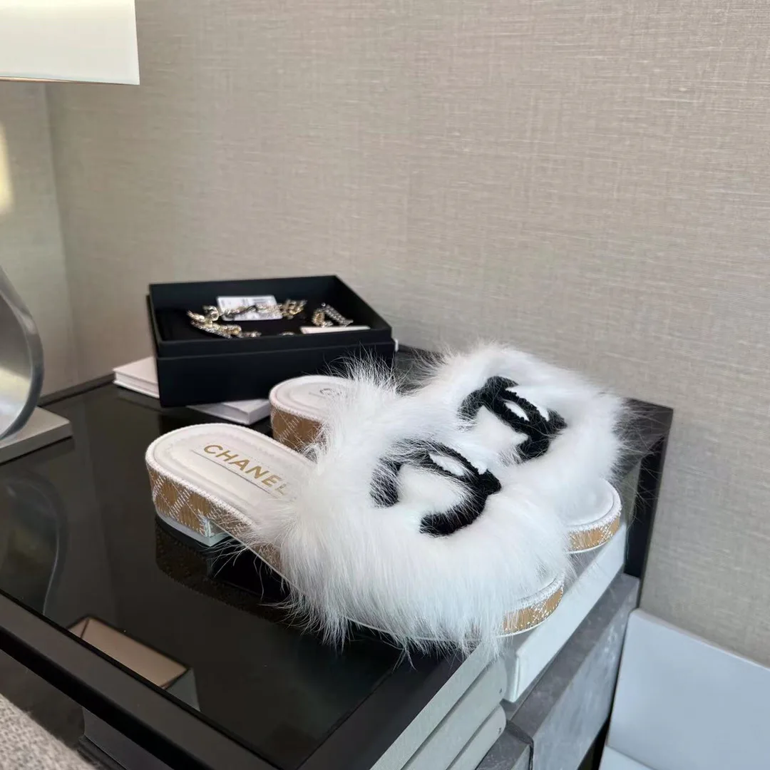 Women's Slippers CHANEL 18549713