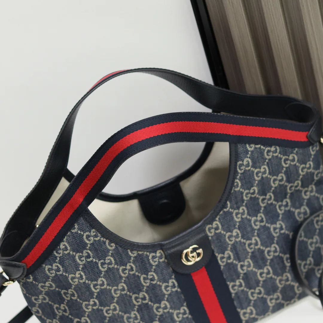 Women's Classic Handbags GUCCI 18262377