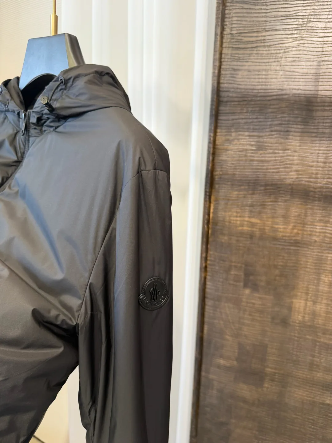 Women's Jackets And Down Jackets MONCLER 18316575