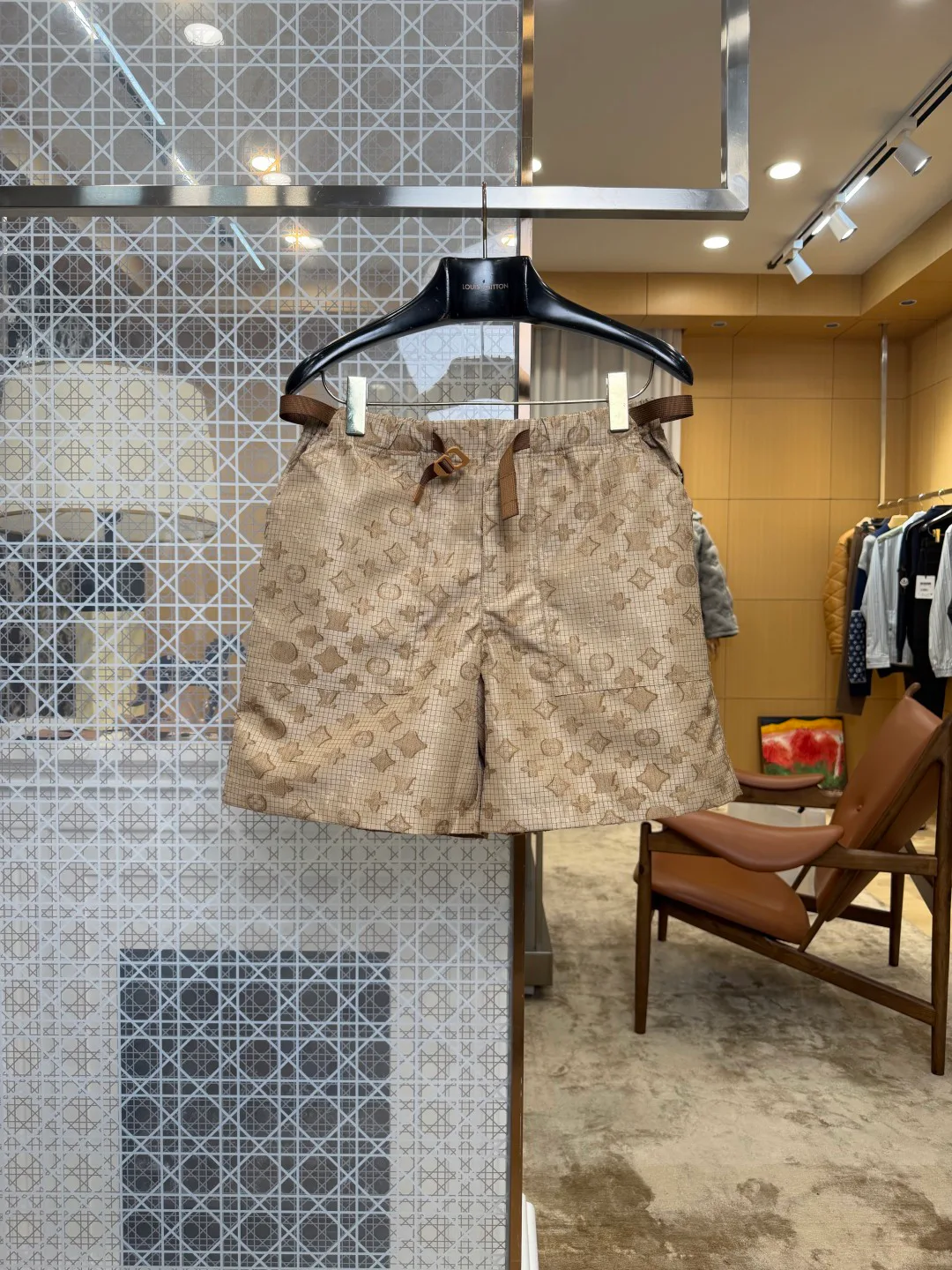 Men's Shorts LOUIS VUITTON 18360003