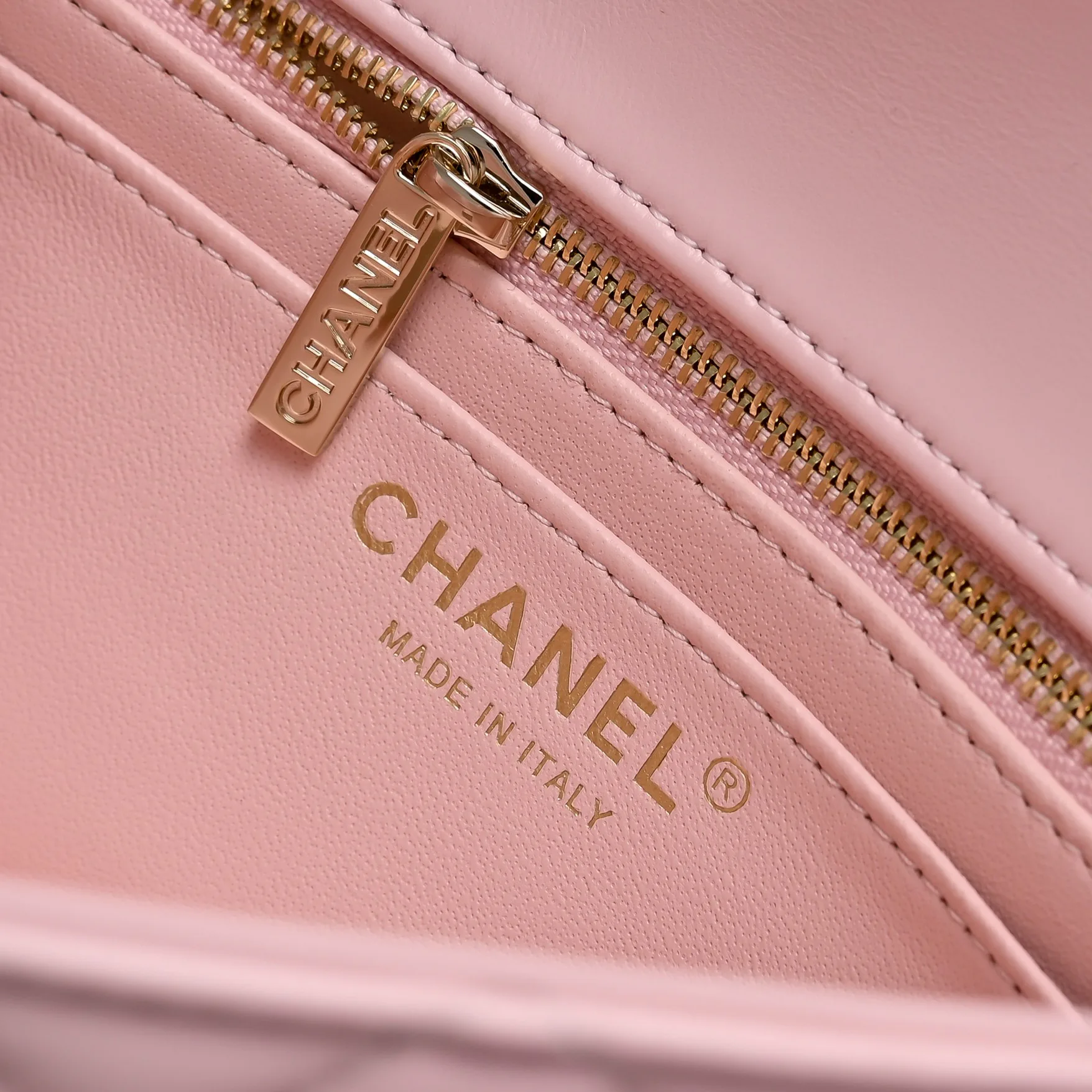 Women's Classic Handbags CHANEL 18207681