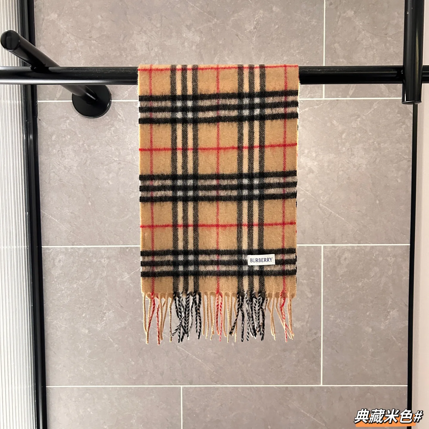 Scarves BURBERRY 18507399