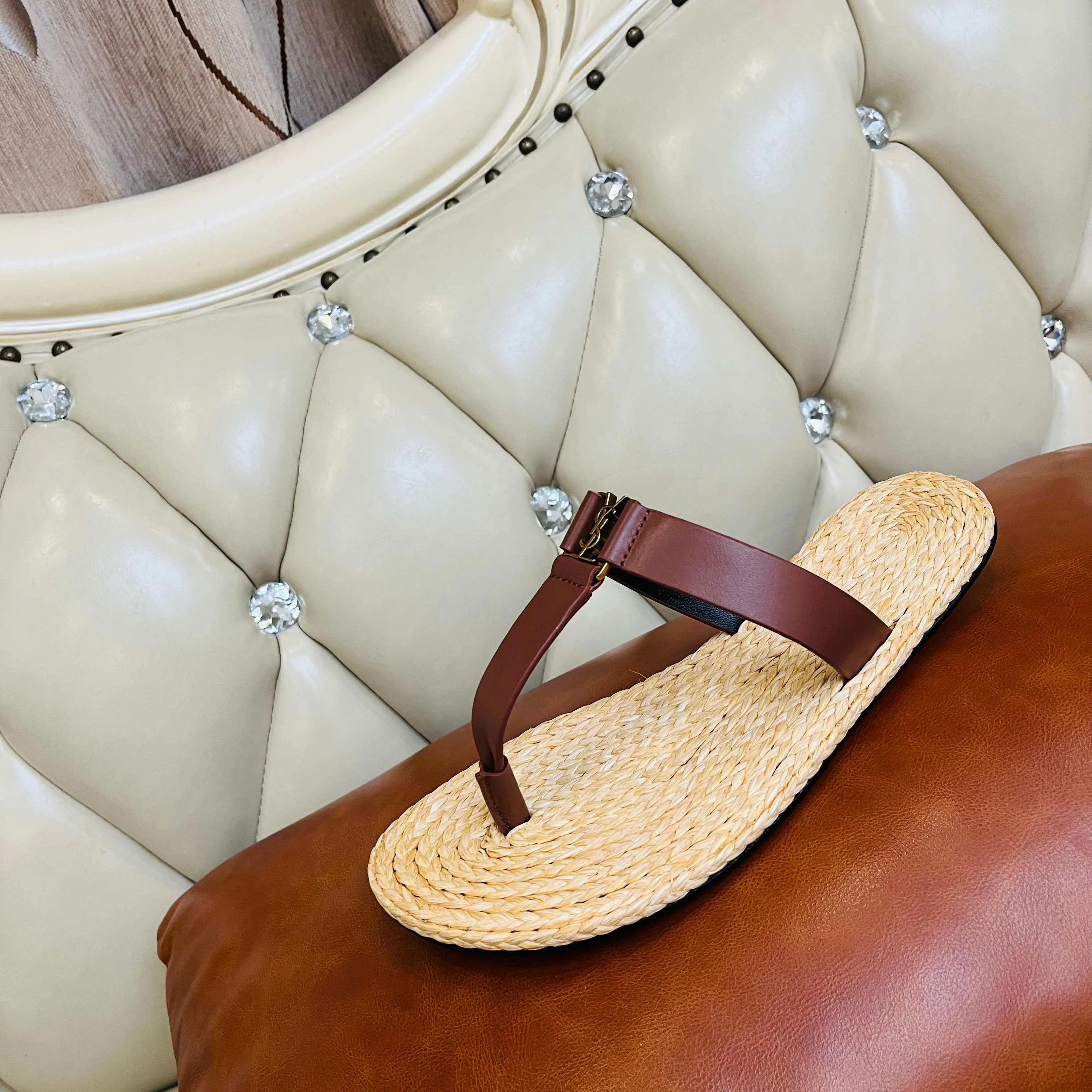 Women's Flip-Flops SAINT LAURENT 18083989