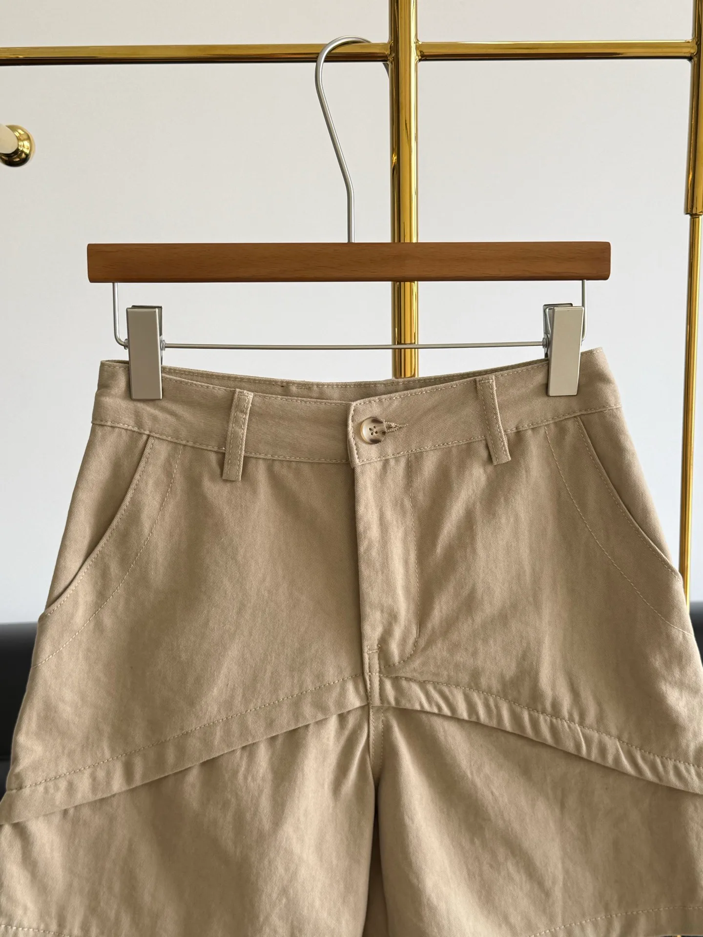 Women's Shorts LOEWE 17462503