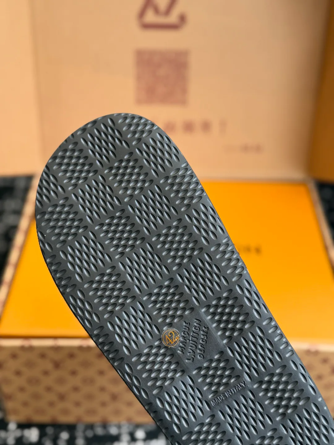 Men's Flip-Flops LOUIS VUITTON 17615642