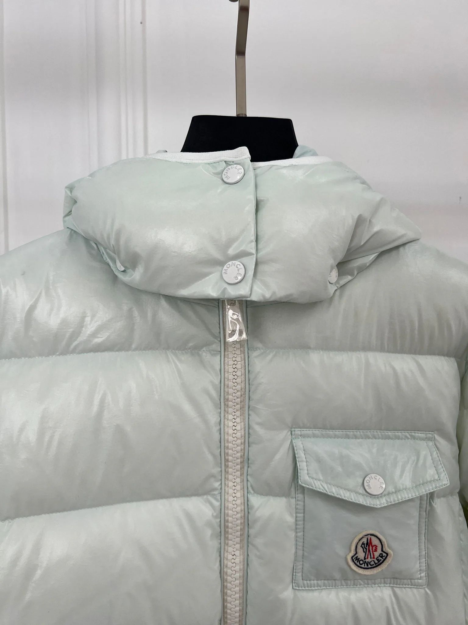 Women's Jackets And Down Jackets MONCLER 18416221