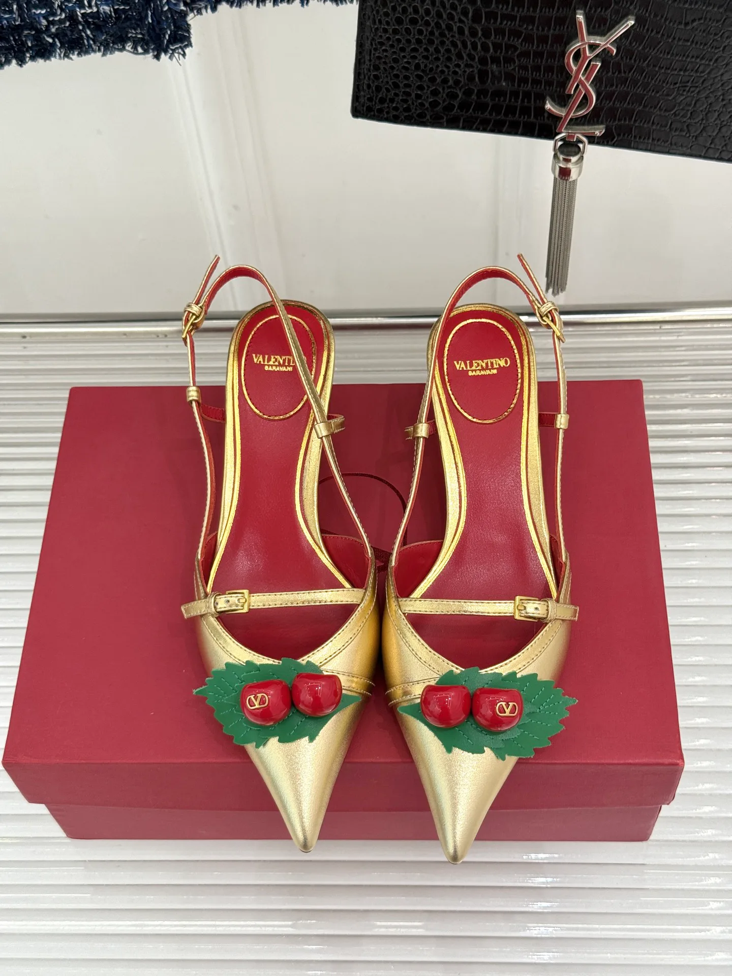Women's Open-Toe Sandals VALENTINO 16973356