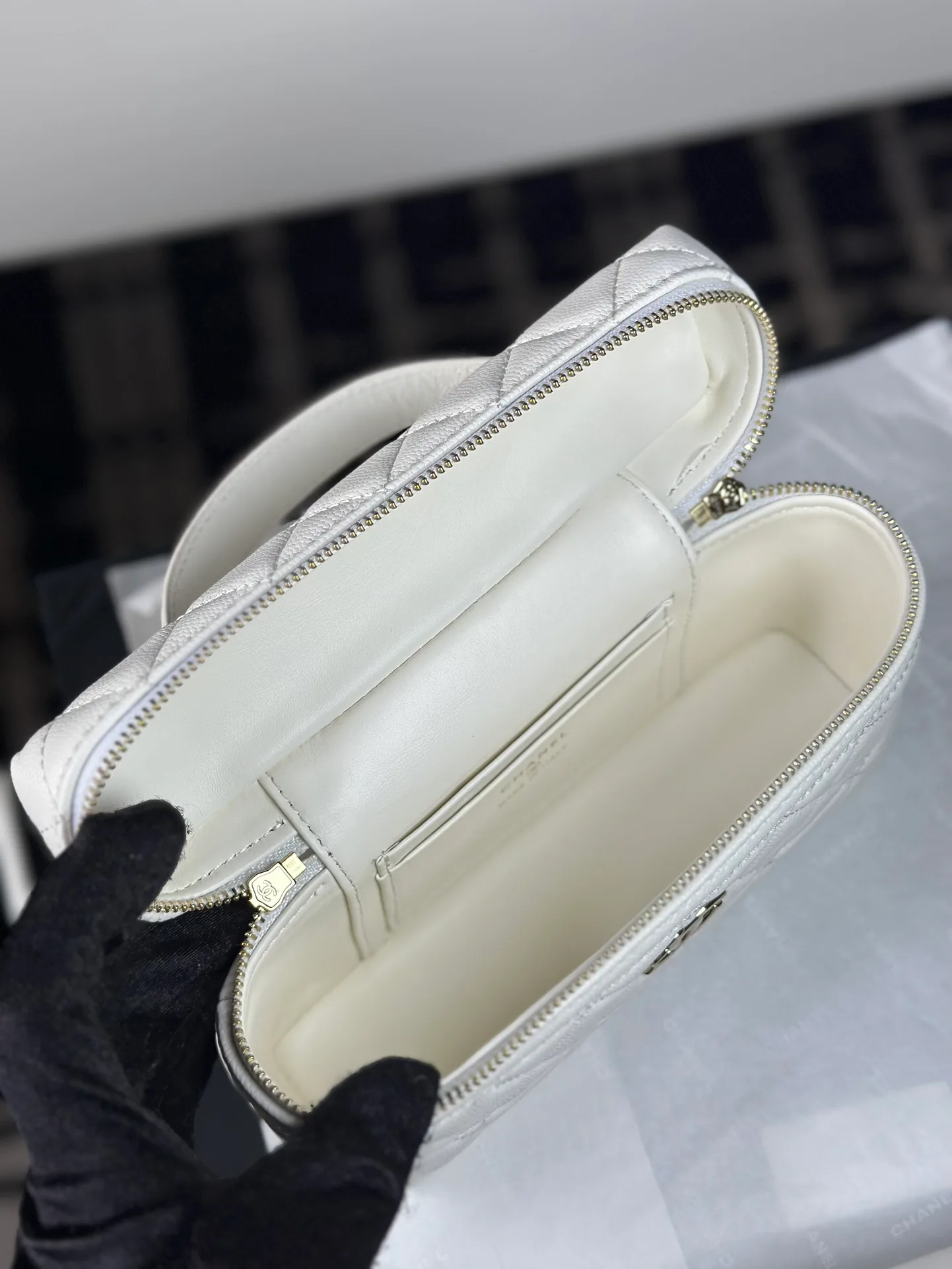 Women's Classic Handbags CHANEL 17827583