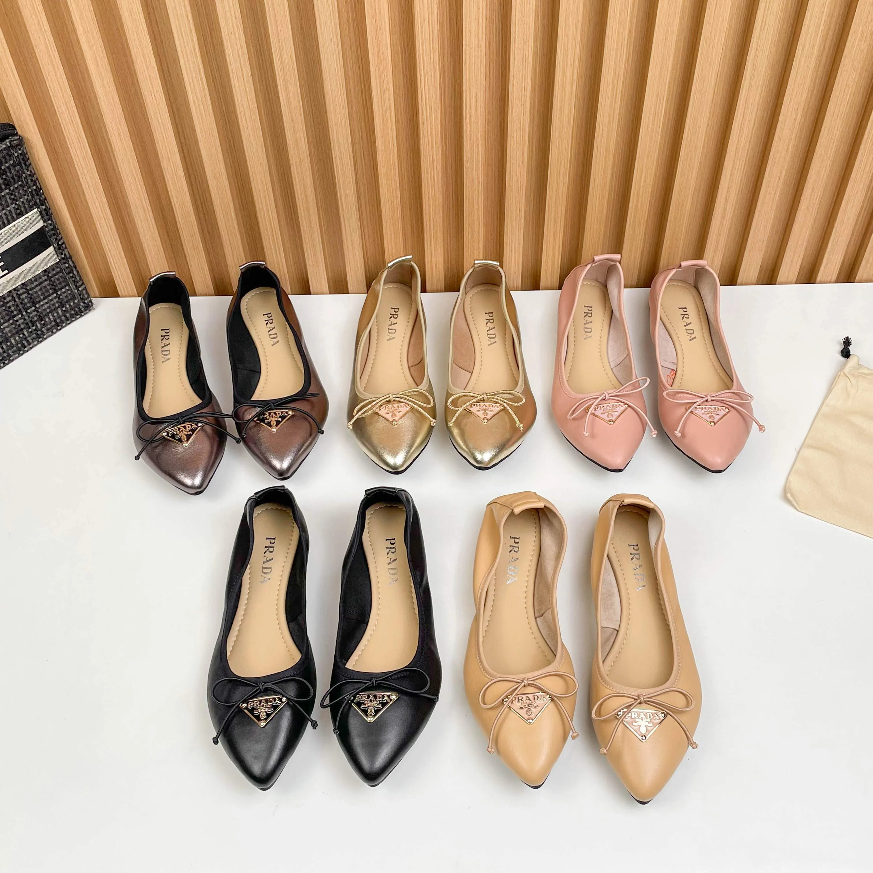 Women's Ballet Flats PRADA 17038116