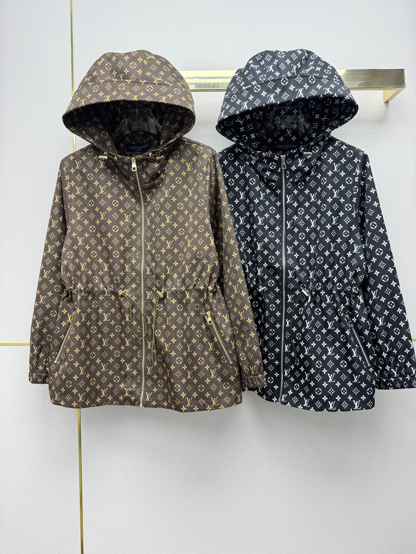 Women's Jackets And Down Jackets LOUIS VUITTON 18451105