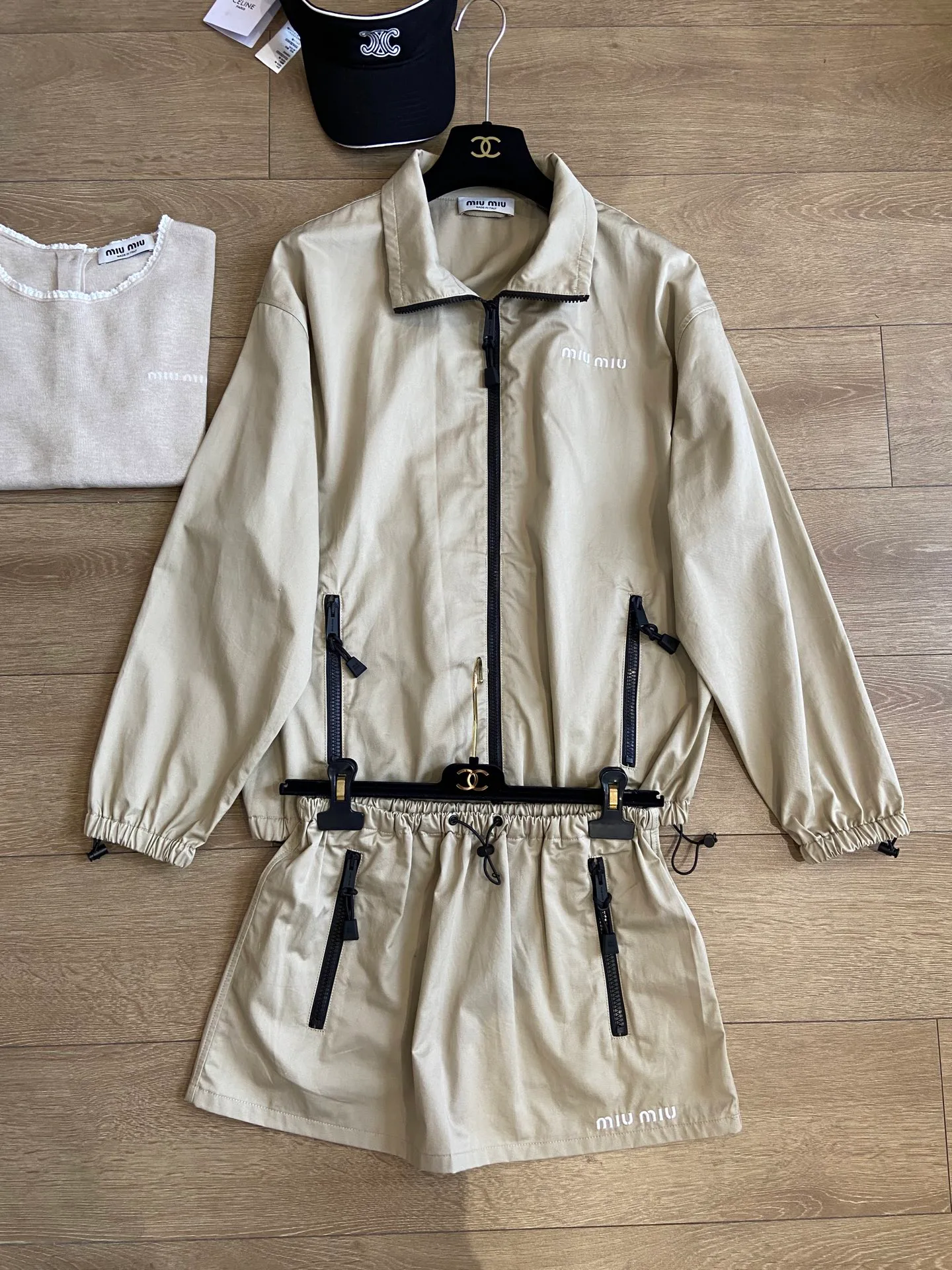 Women's Jackets And Down Jackets MIU MIU 17687386