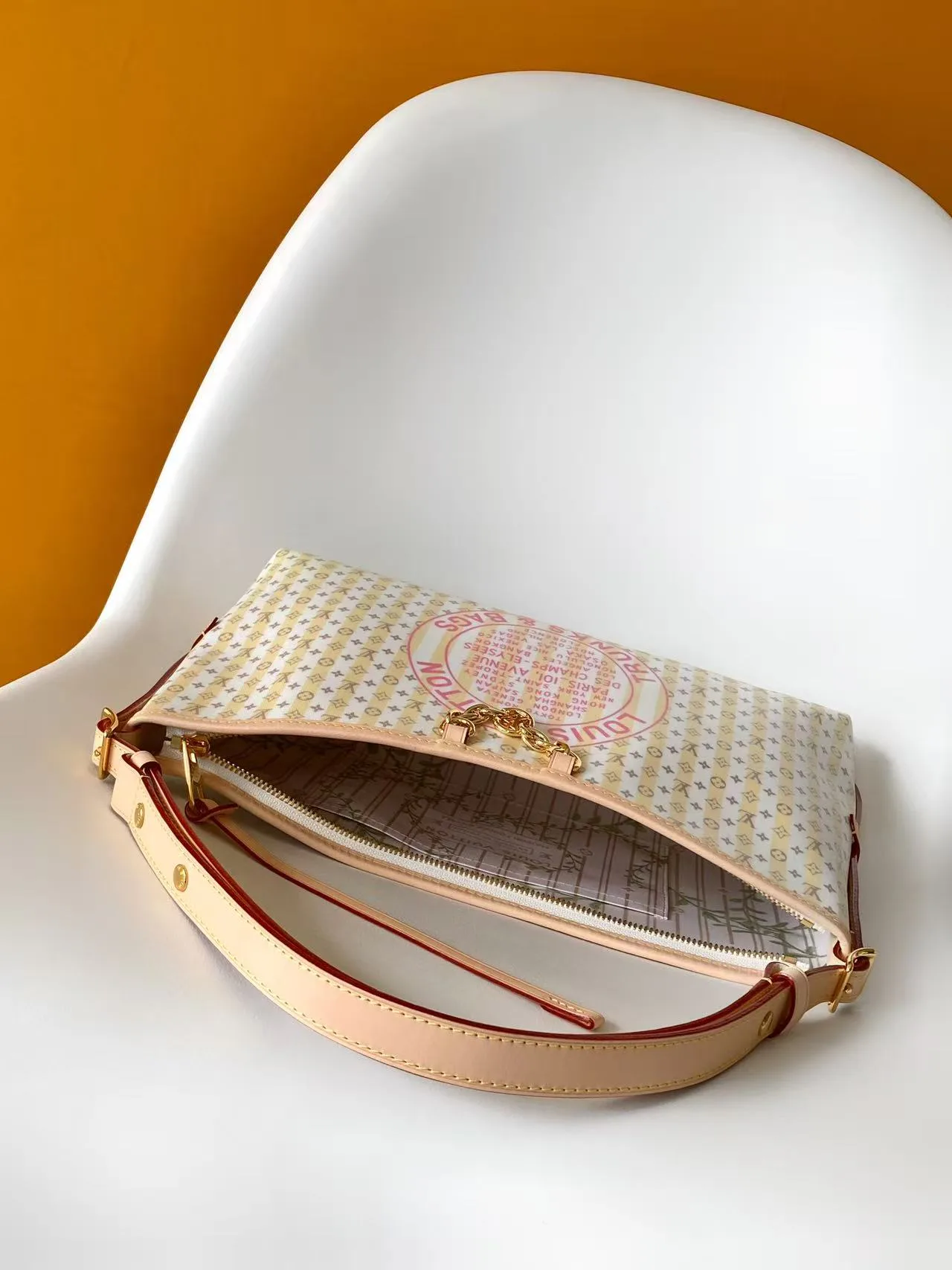 Women's Classic Handbags LOUIS VUITTON 17806358