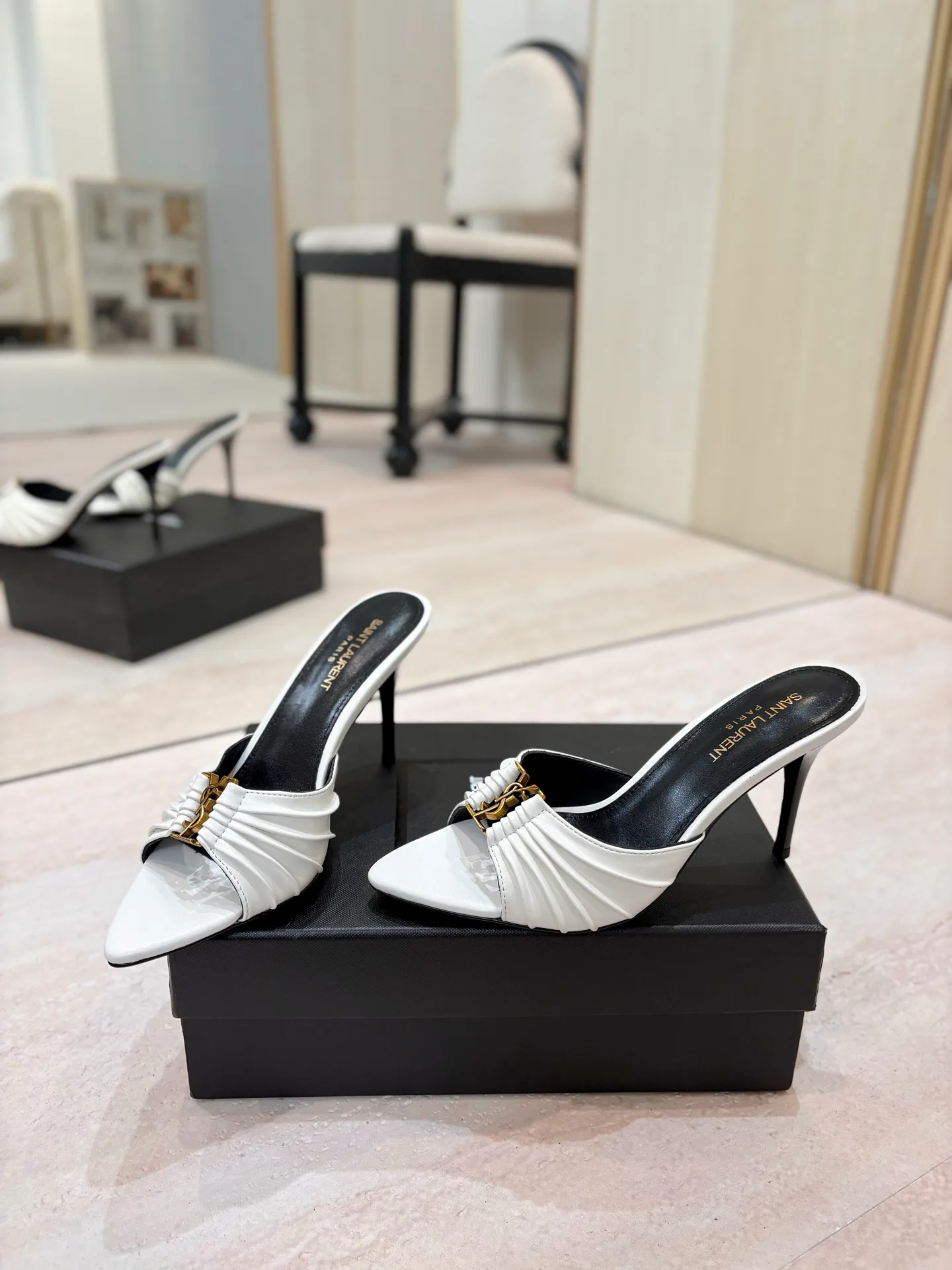 Women's Mules And Clogs SAINT LAURENT 17476057