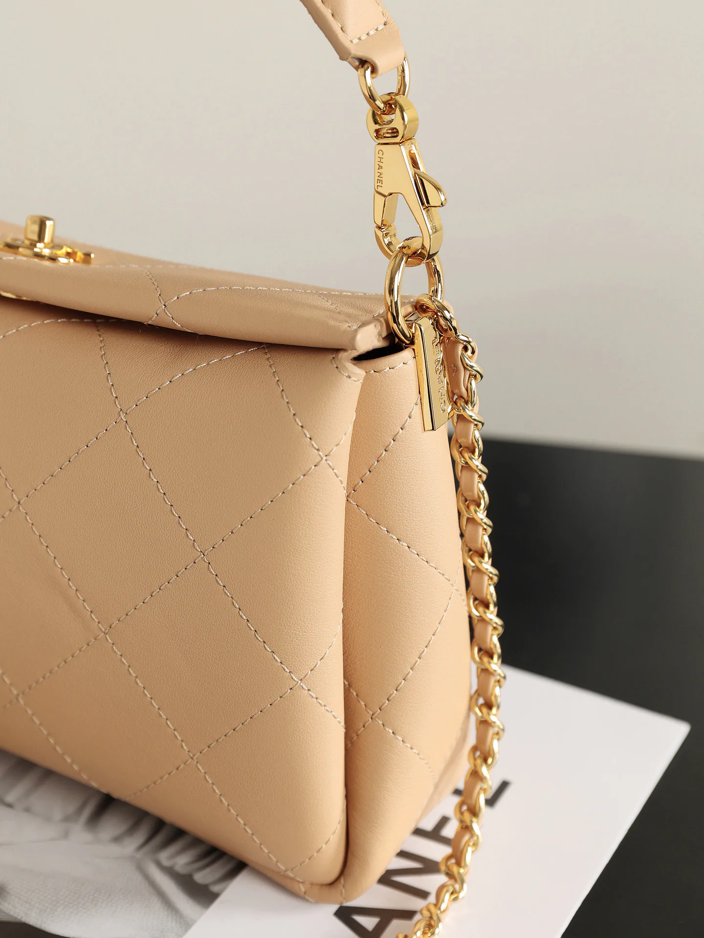Women's Classic Handbags CHANEL 17844822