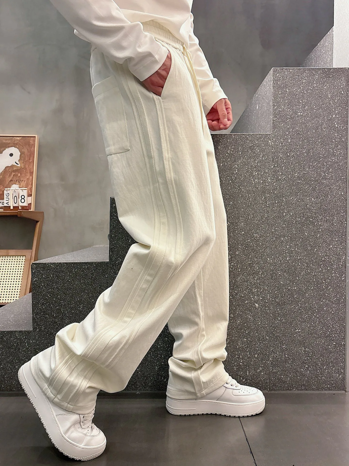 Men's Trousers LOEWE 18178263