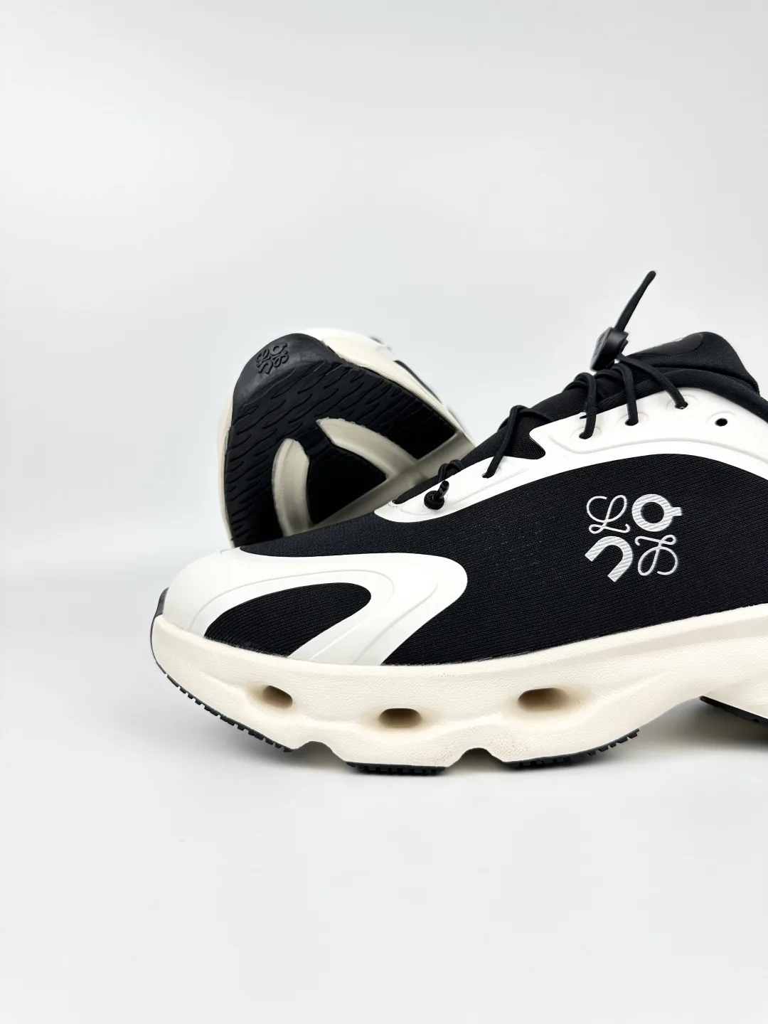 Women's Sneakers LOEWE 18101031