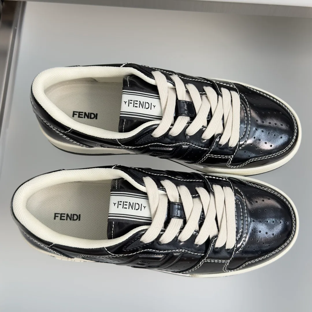 Women's Sneakers FENDI 17729634
