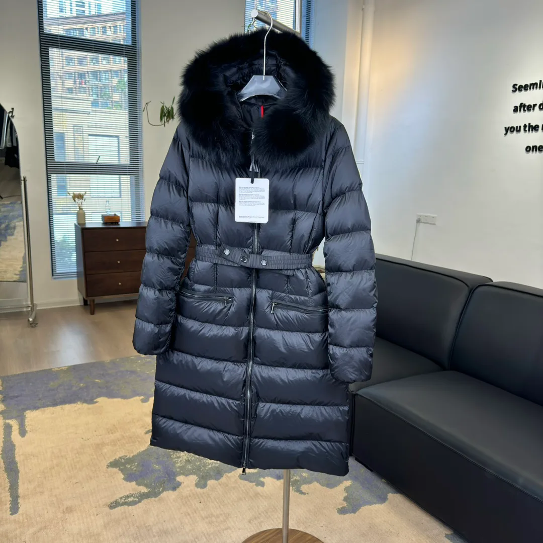 Women's Jackets And Down Jackets MONCLER 18204235