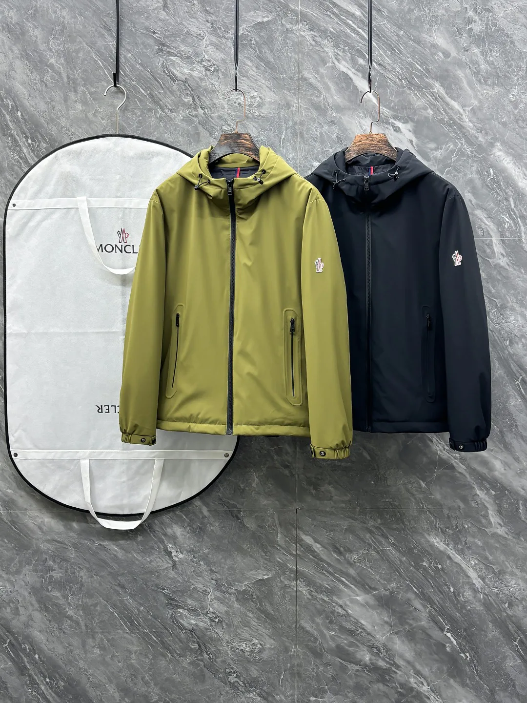 Men's Jackets And Down Jackets MONCLER 16994604