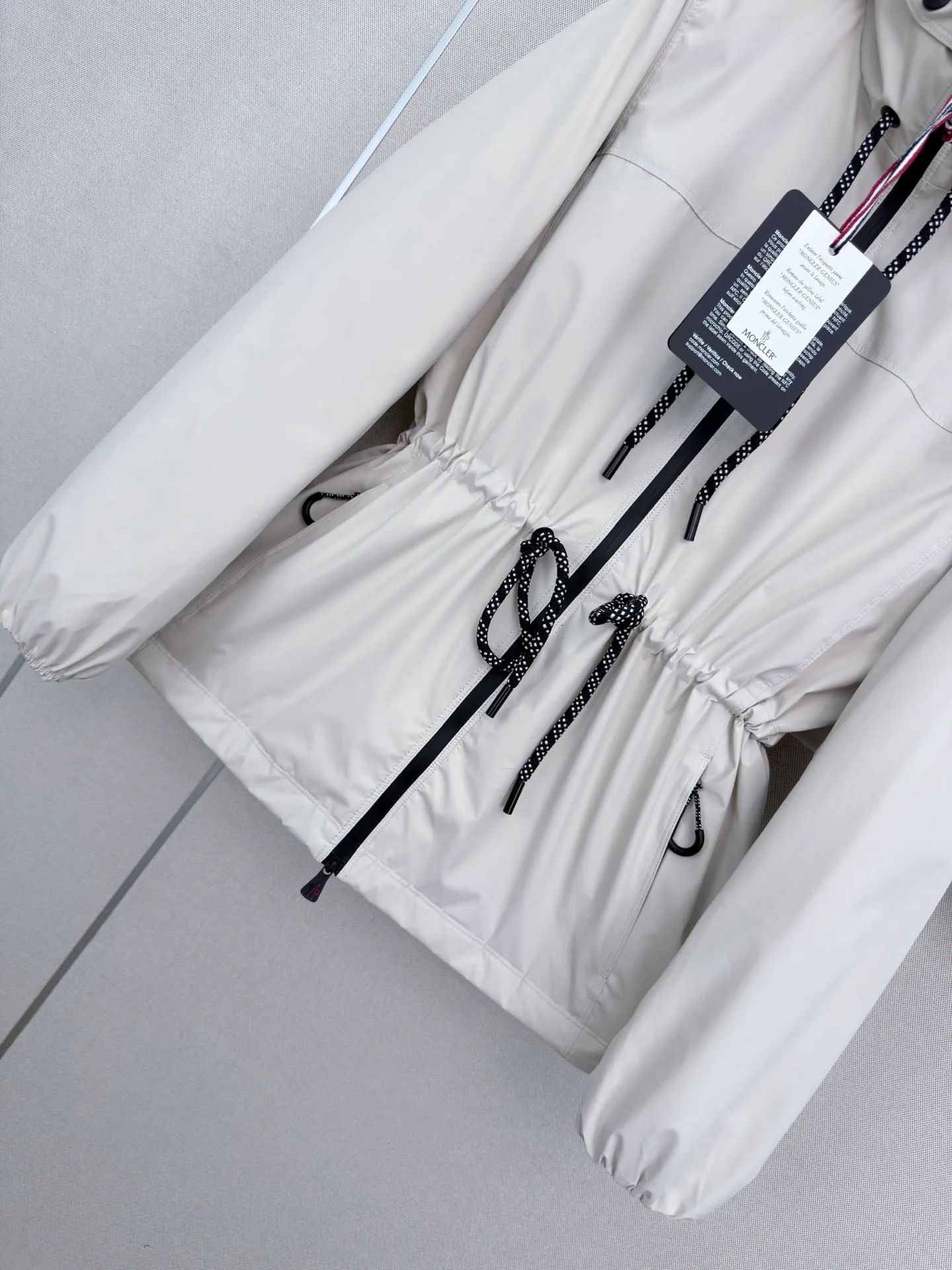Women's Jackets And Down Jackets MONCLER 19555739