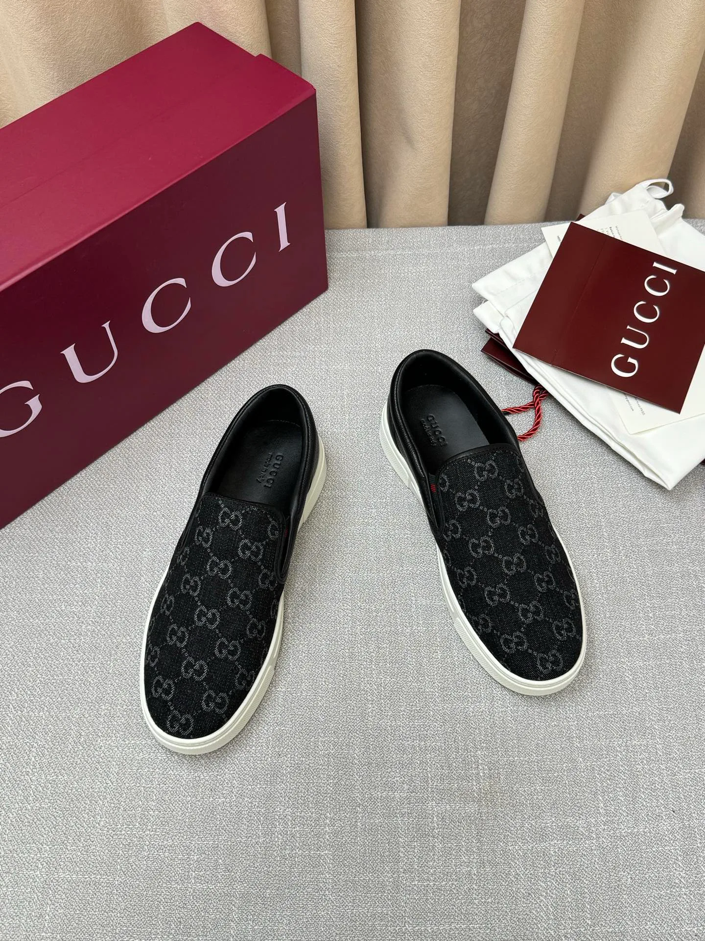 Men's Sneakers GUCCI 17620470