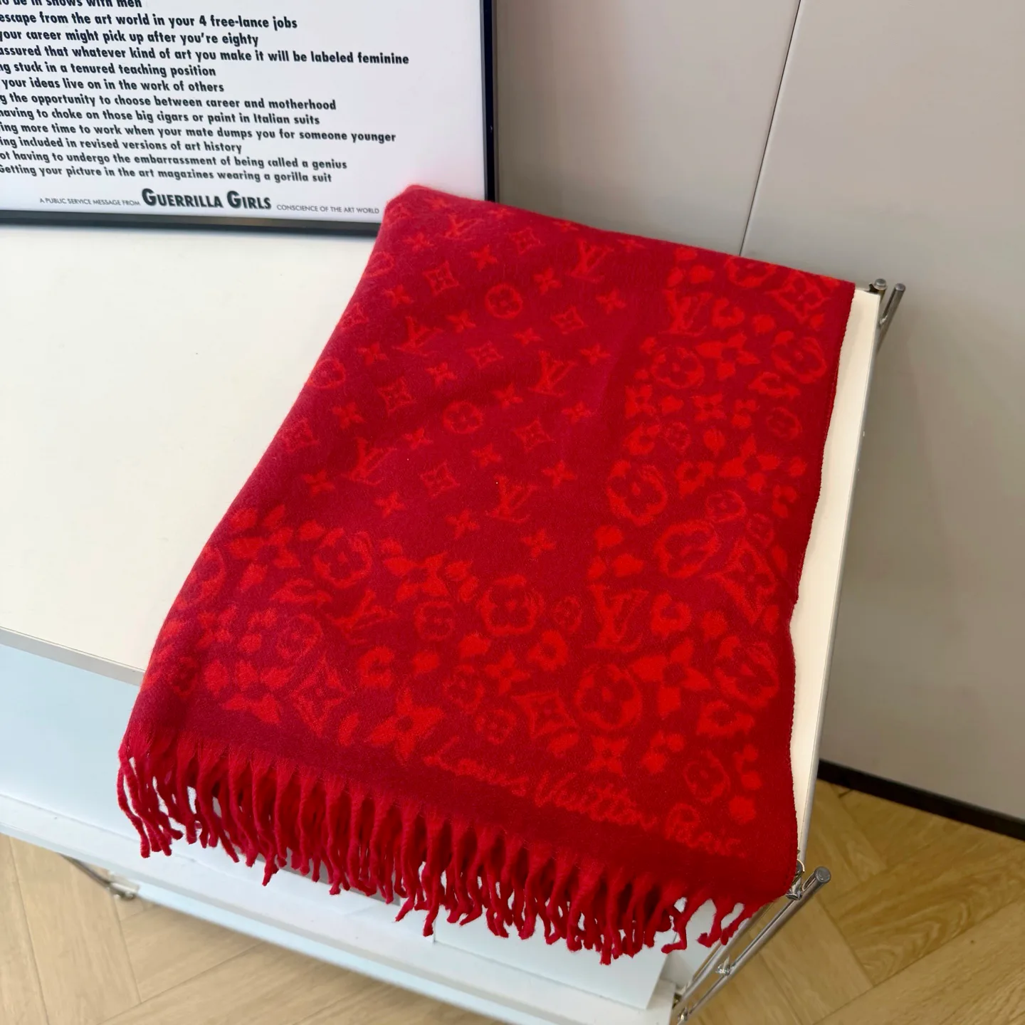 Scarves LOUIS VUITTON 18105498
