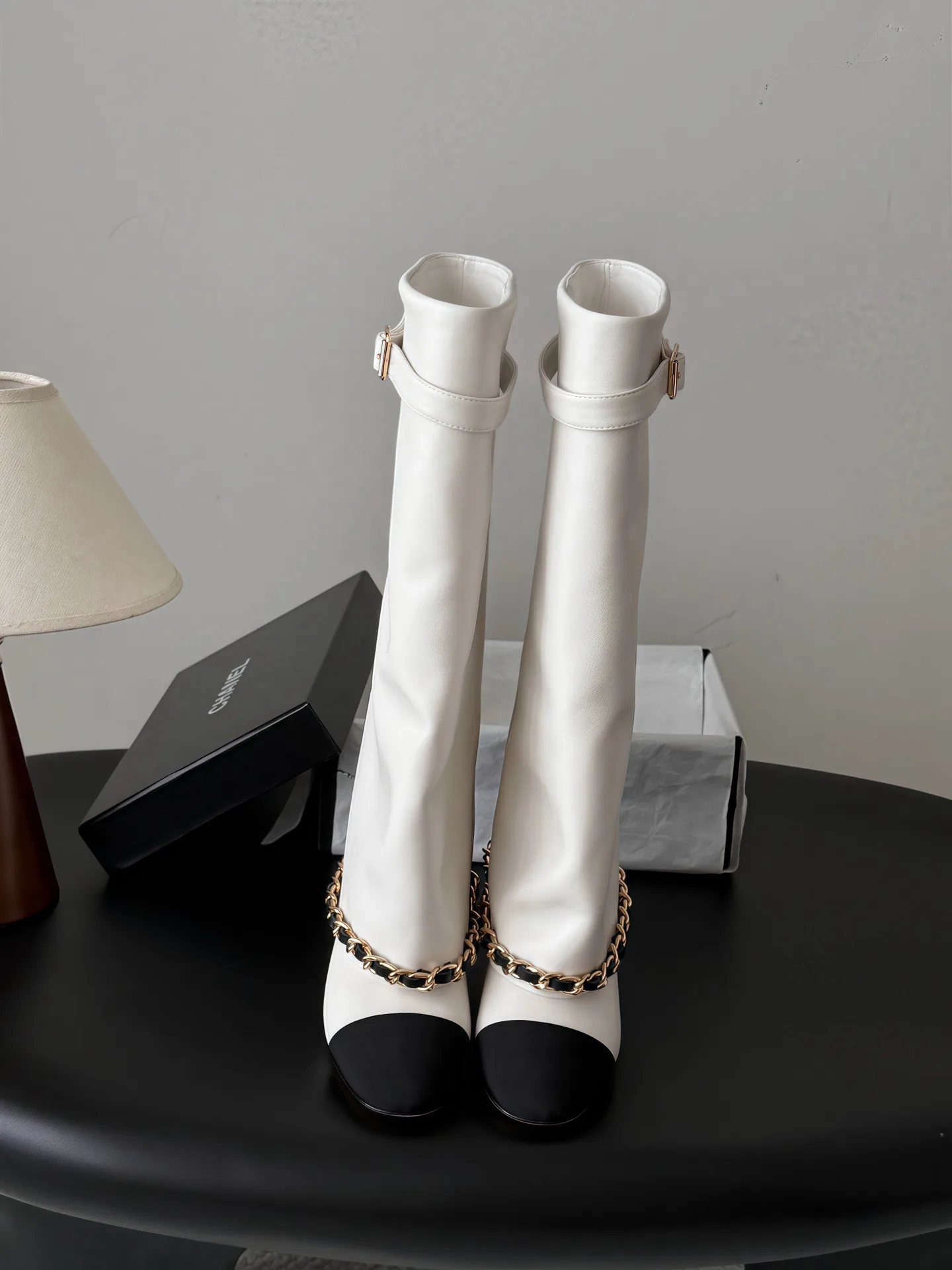 Women's Boots CHANEL 18323606