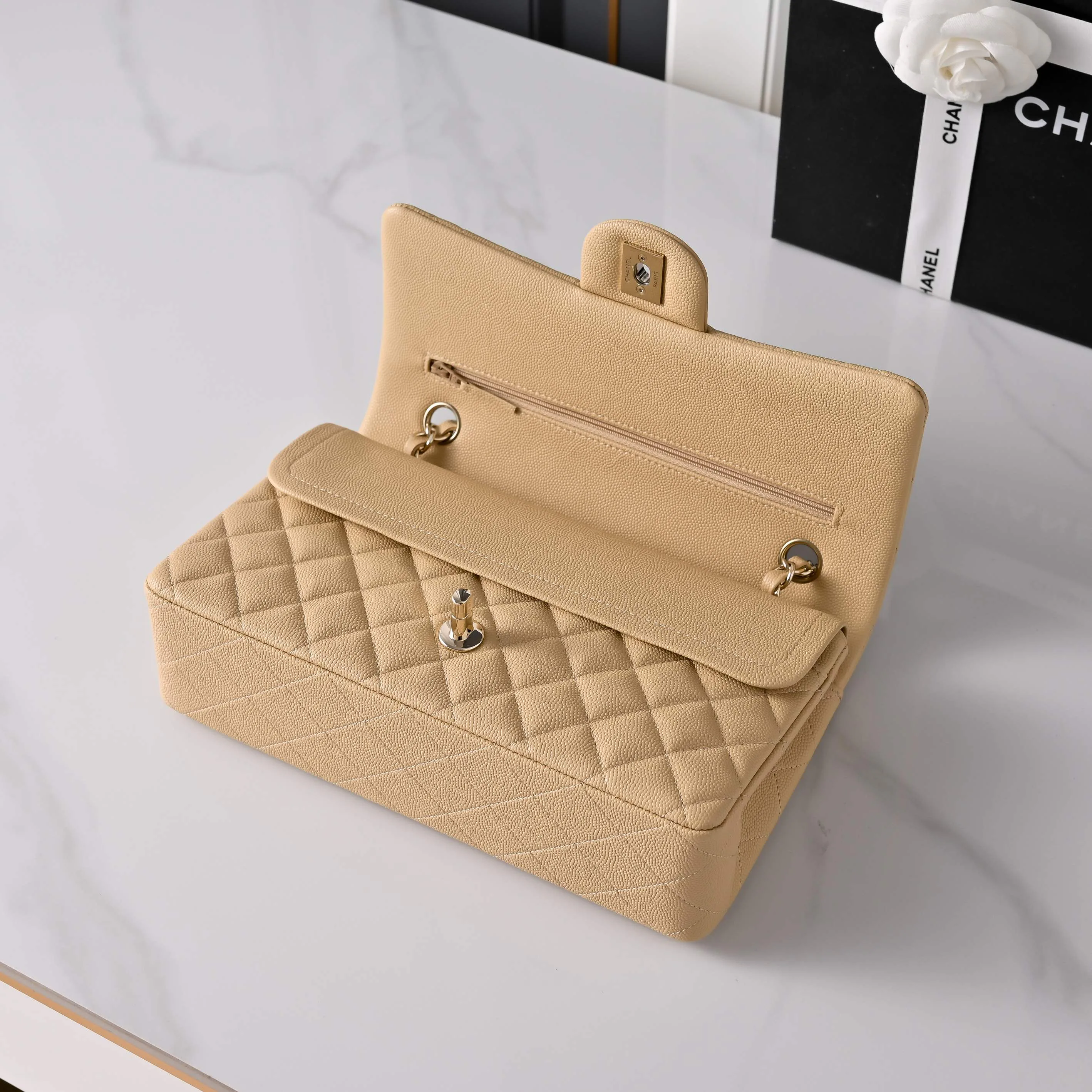 Women's Classic Handbags CHANEL 17844648