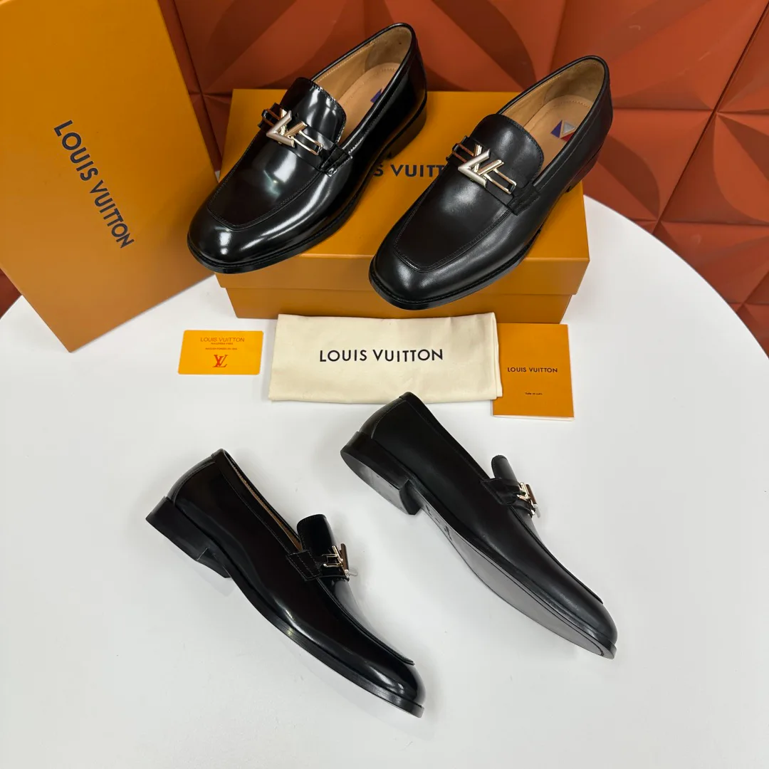 Men's Loafers And Dress Shoes LOUIS VUITTON 18194018