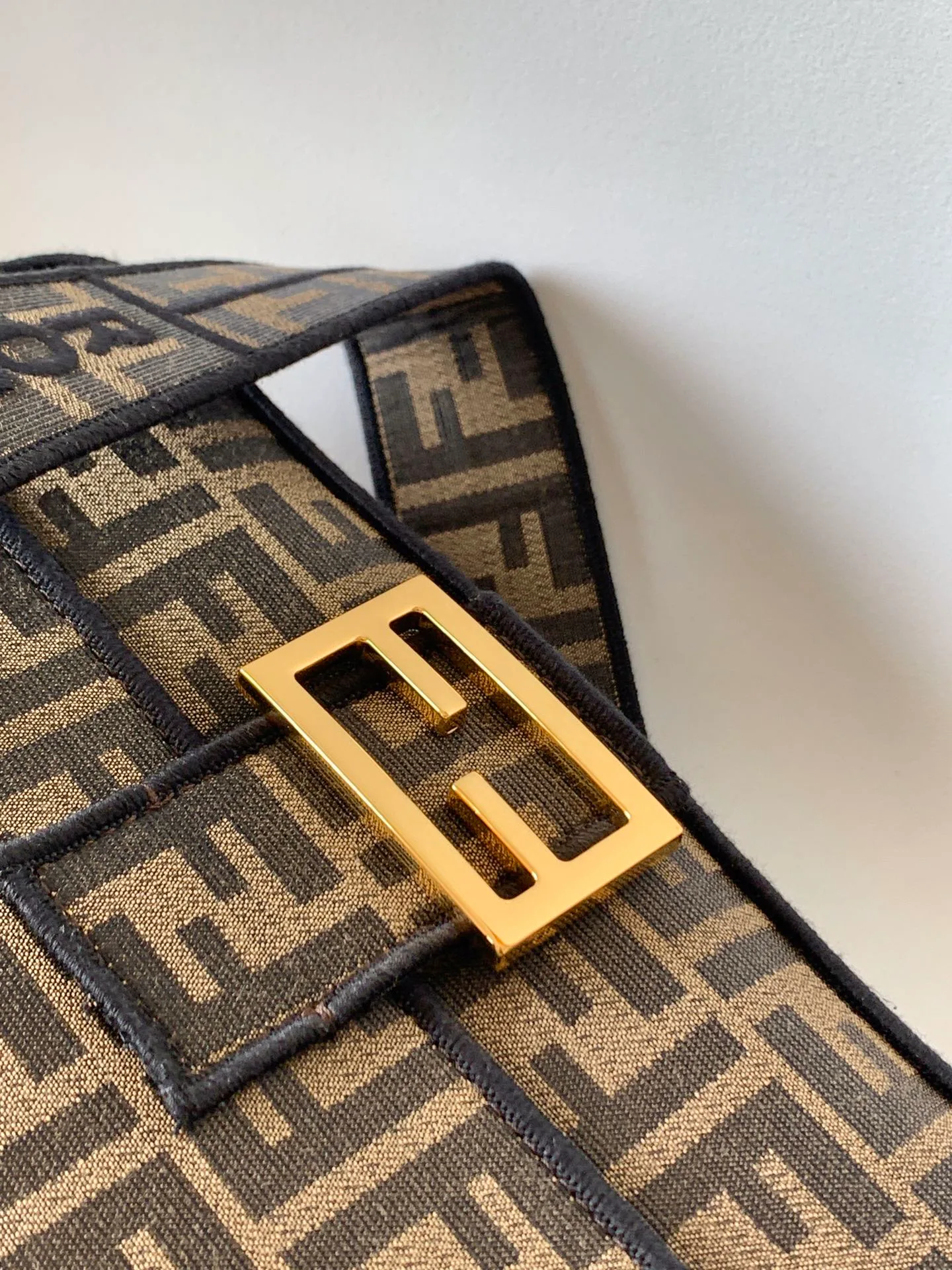 Women's Classic Handbags FENDI 17880621