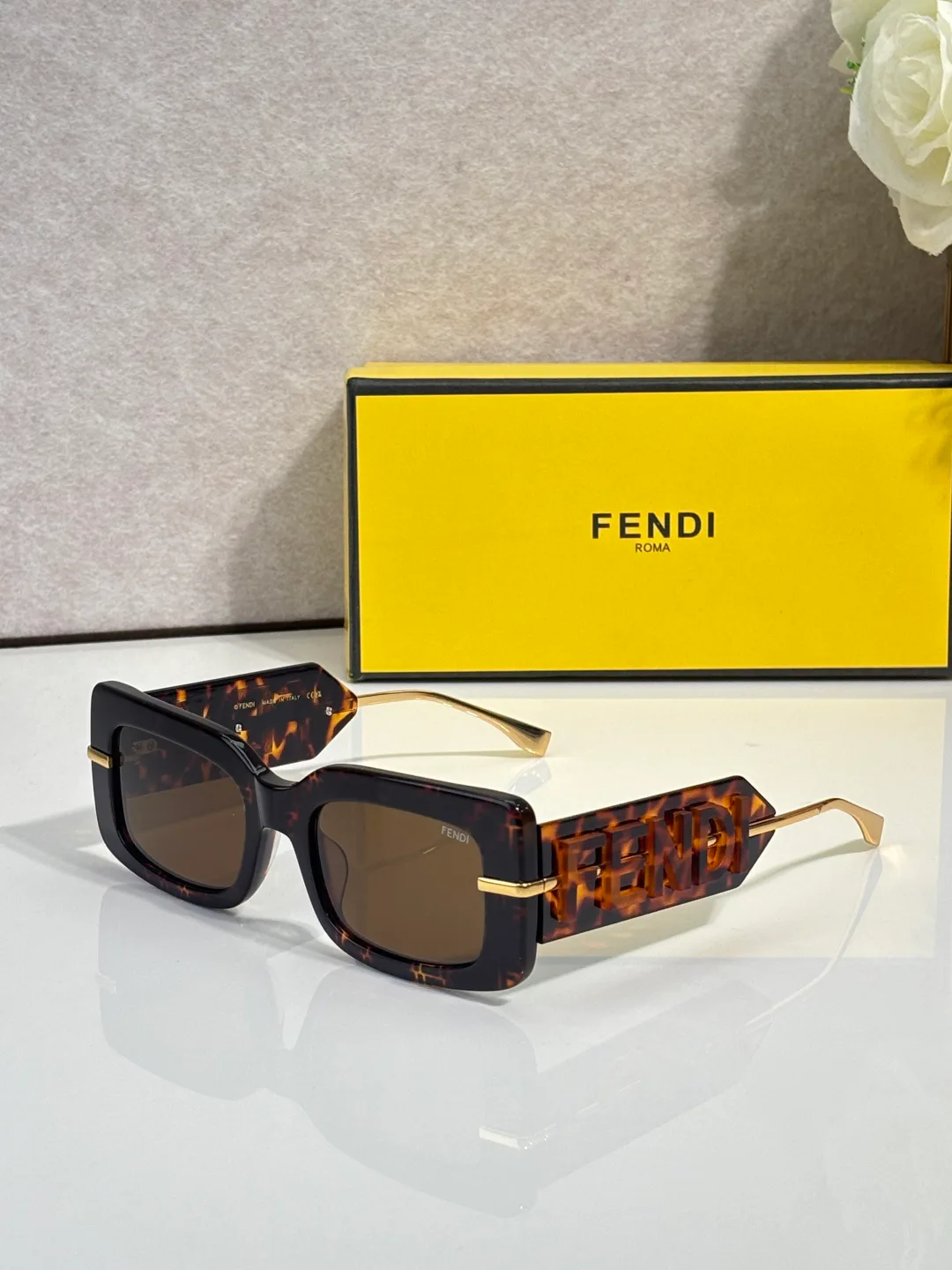 Glasses FENDI 18059737