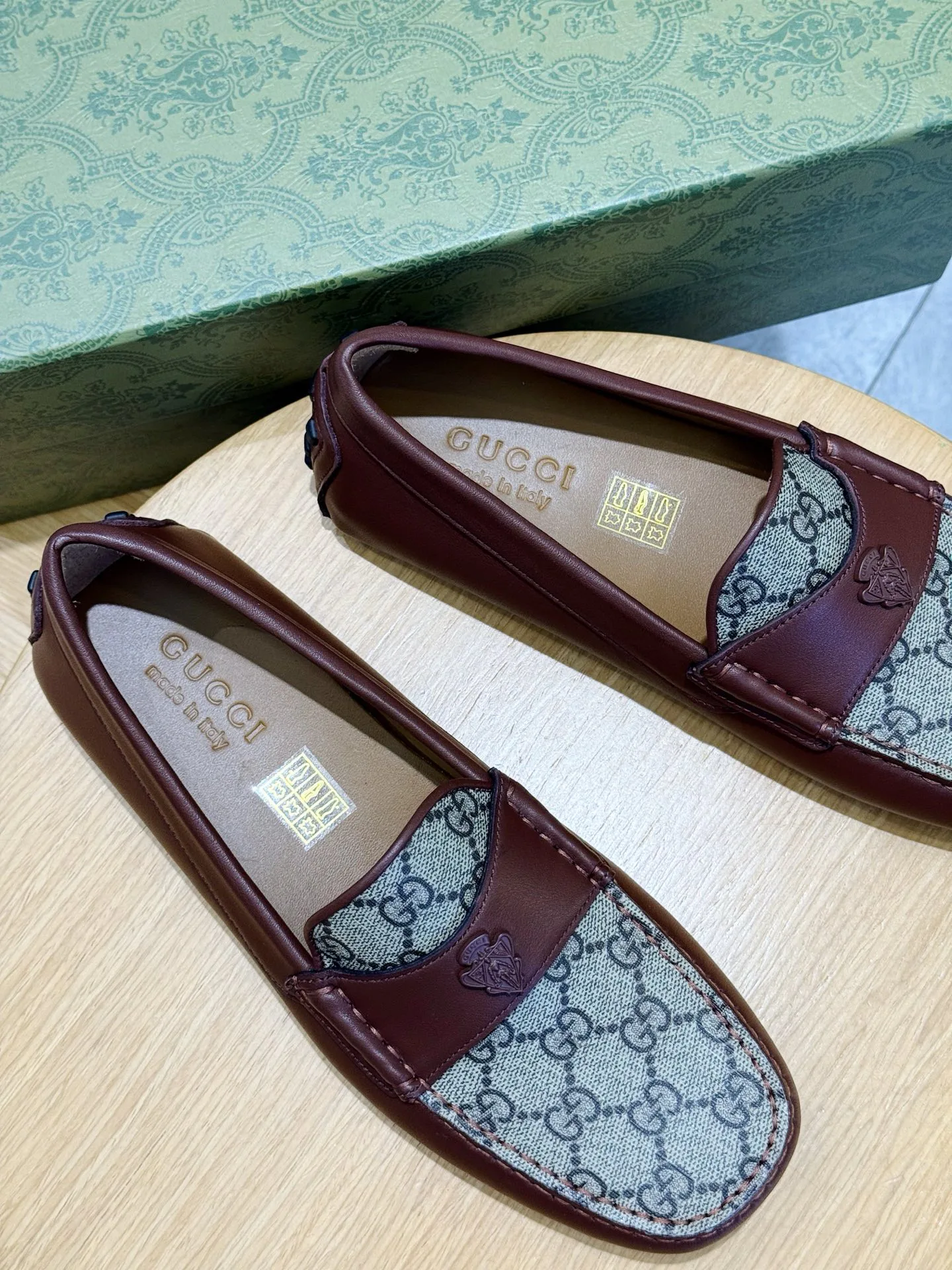 Men's Loafers And Dress Shoes GUCCI 18101430