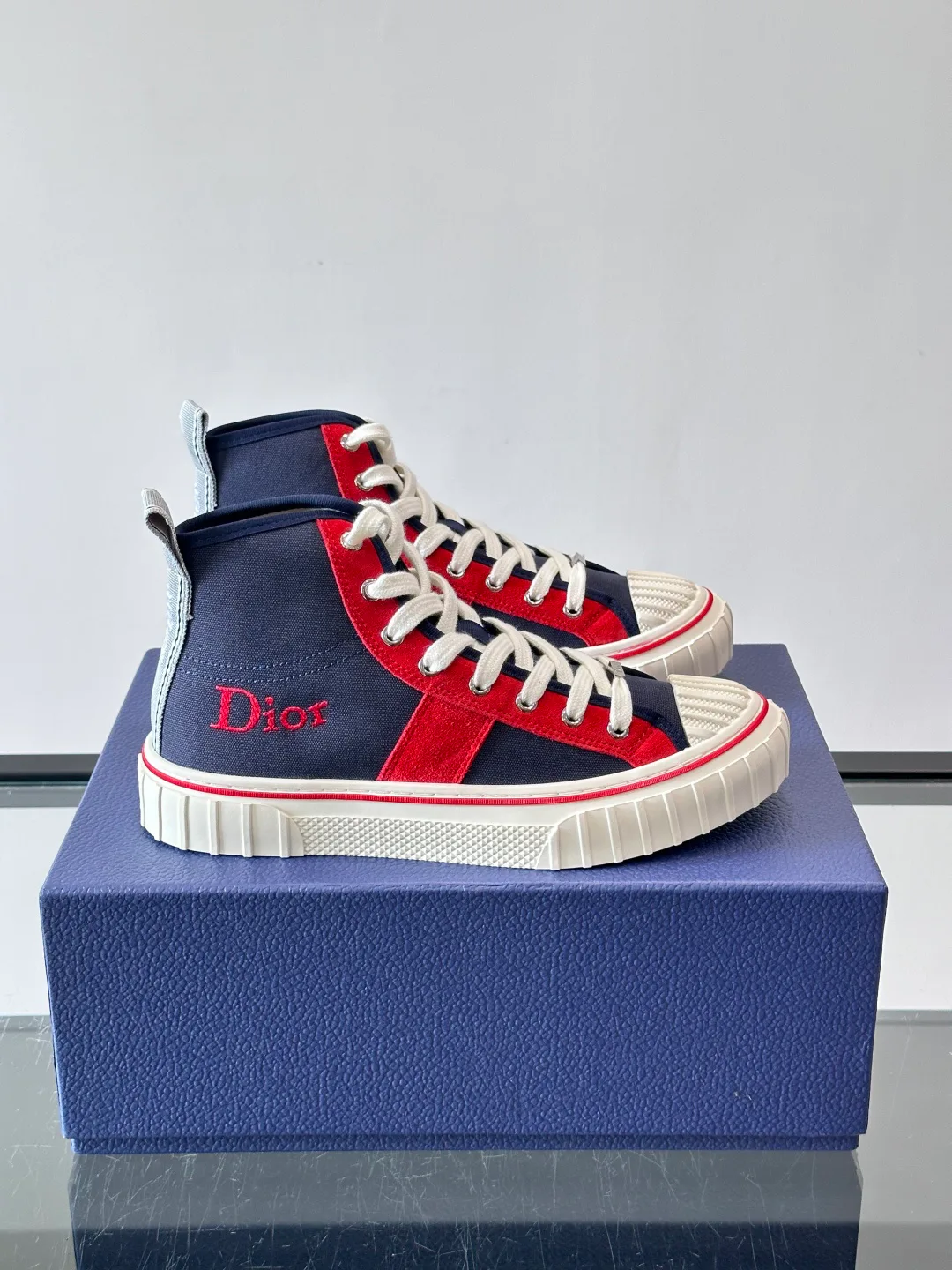 Women's Sneakers CHRISTIAN DIOR 18102146