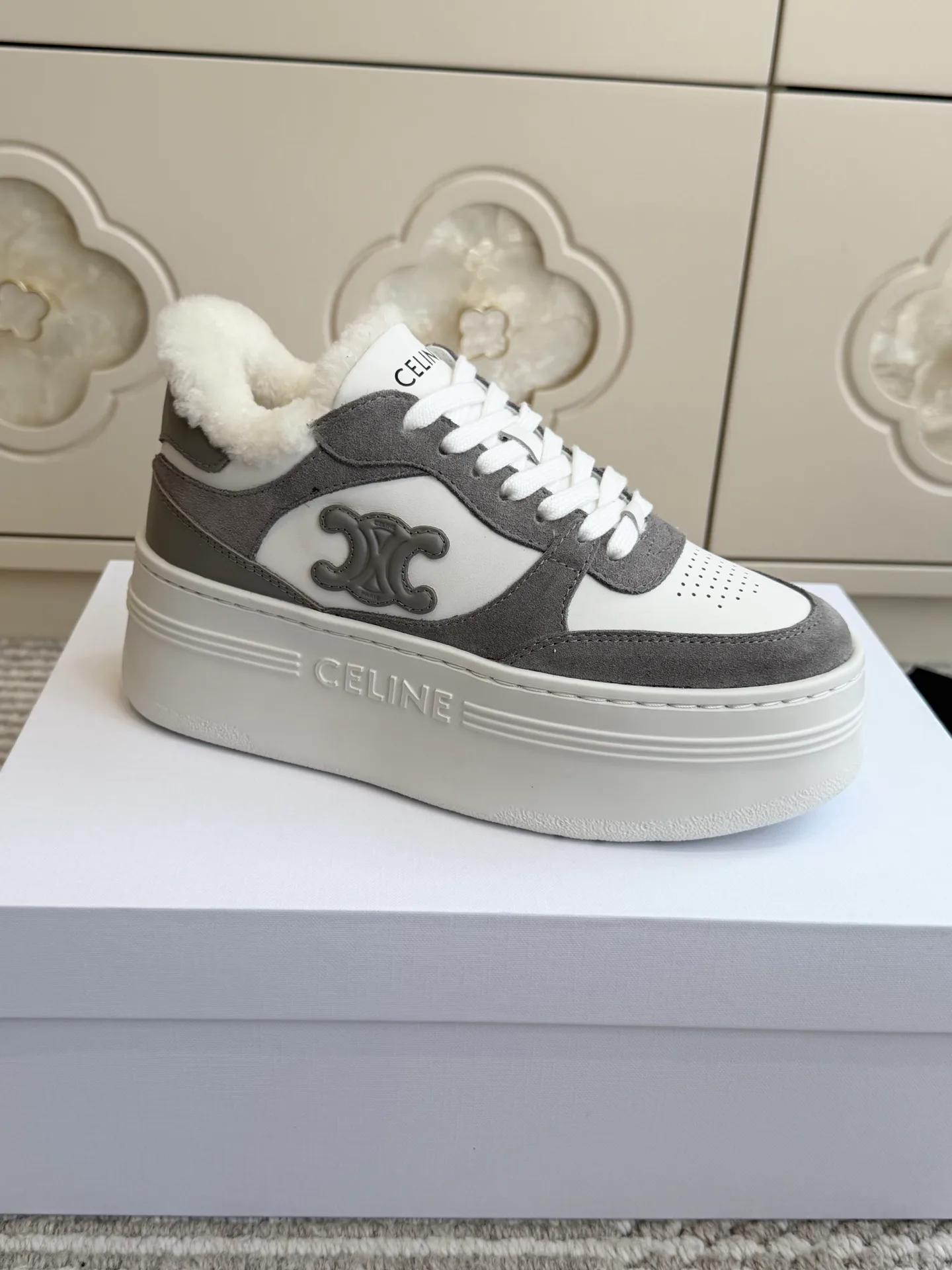 Women's Sneakers CELINE 18511659