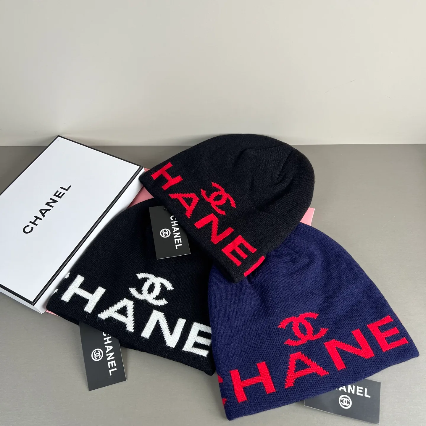 Hats CHANEL 18093225