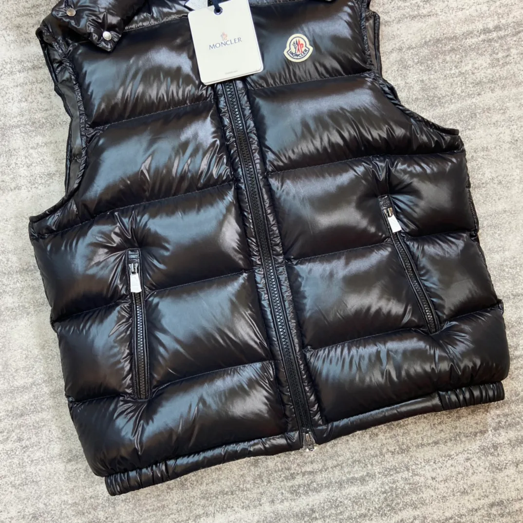 Women's Jackets And Down Jackets MONCLER 18134012