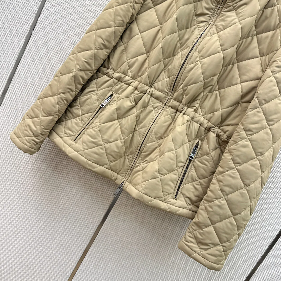 Women's Jackets And Down Jackets BURBERRY 18398271