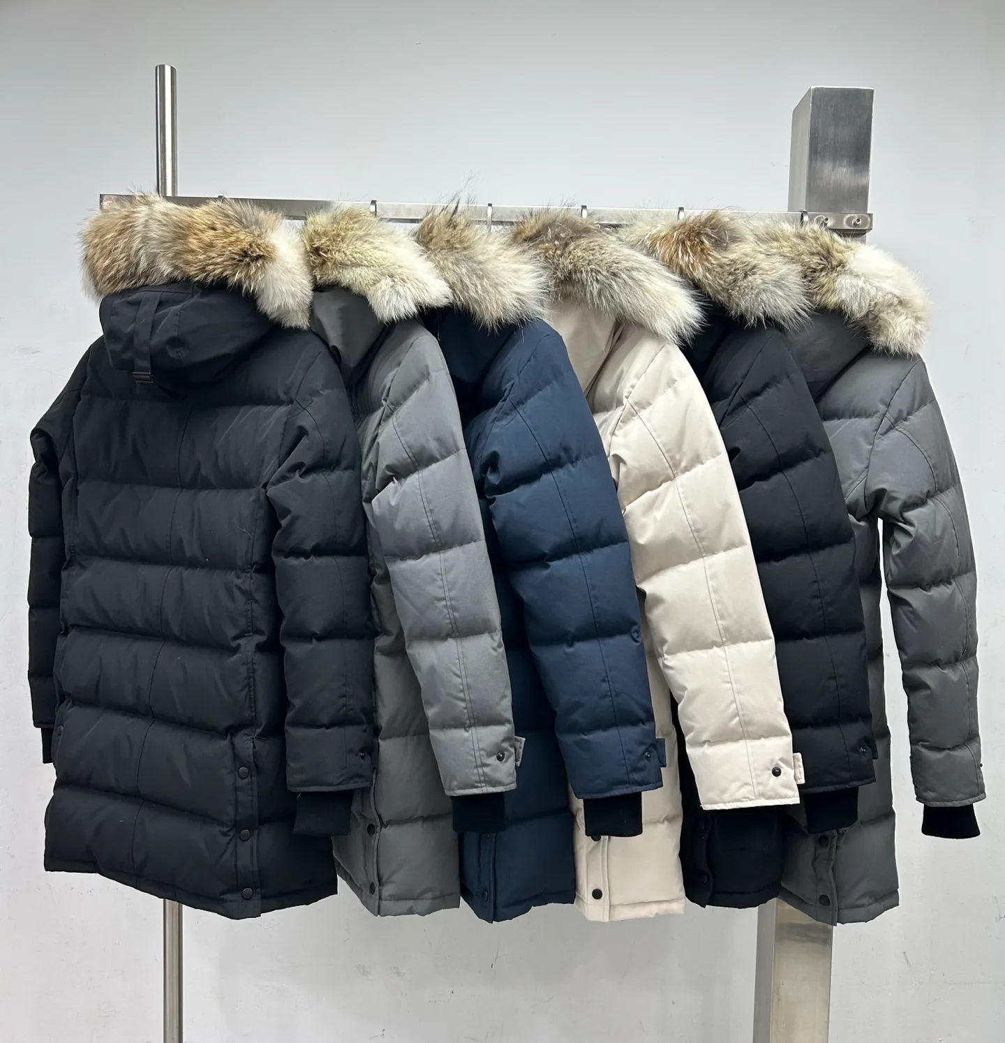 Women's Jackets And Down Jackets CANADA GOOSE 18007213