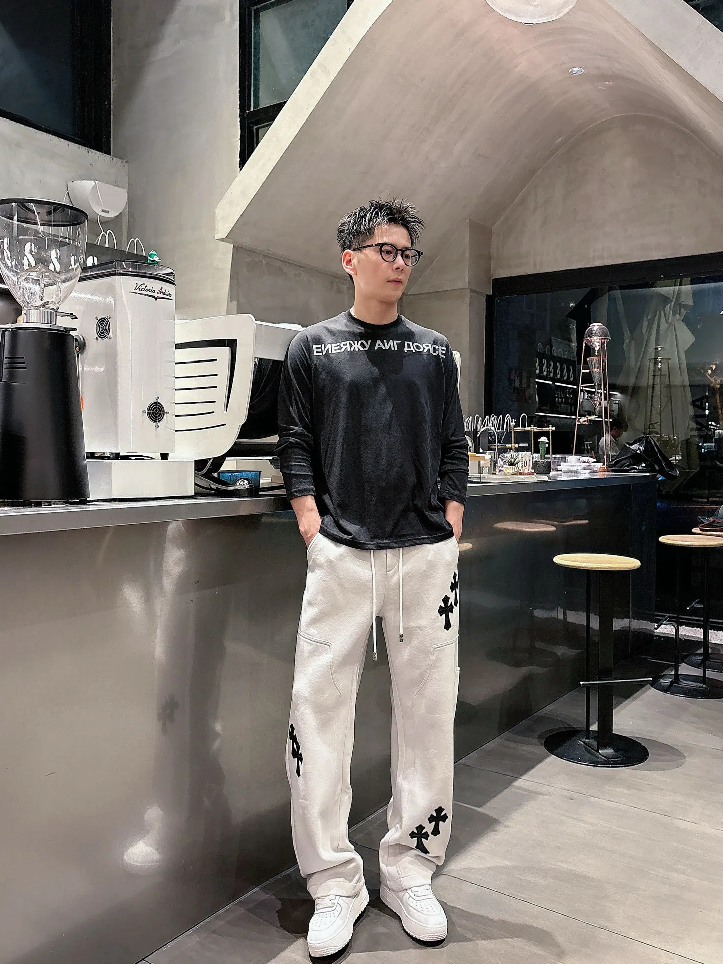 Брюки Мужские Chrome Hearts 18596833