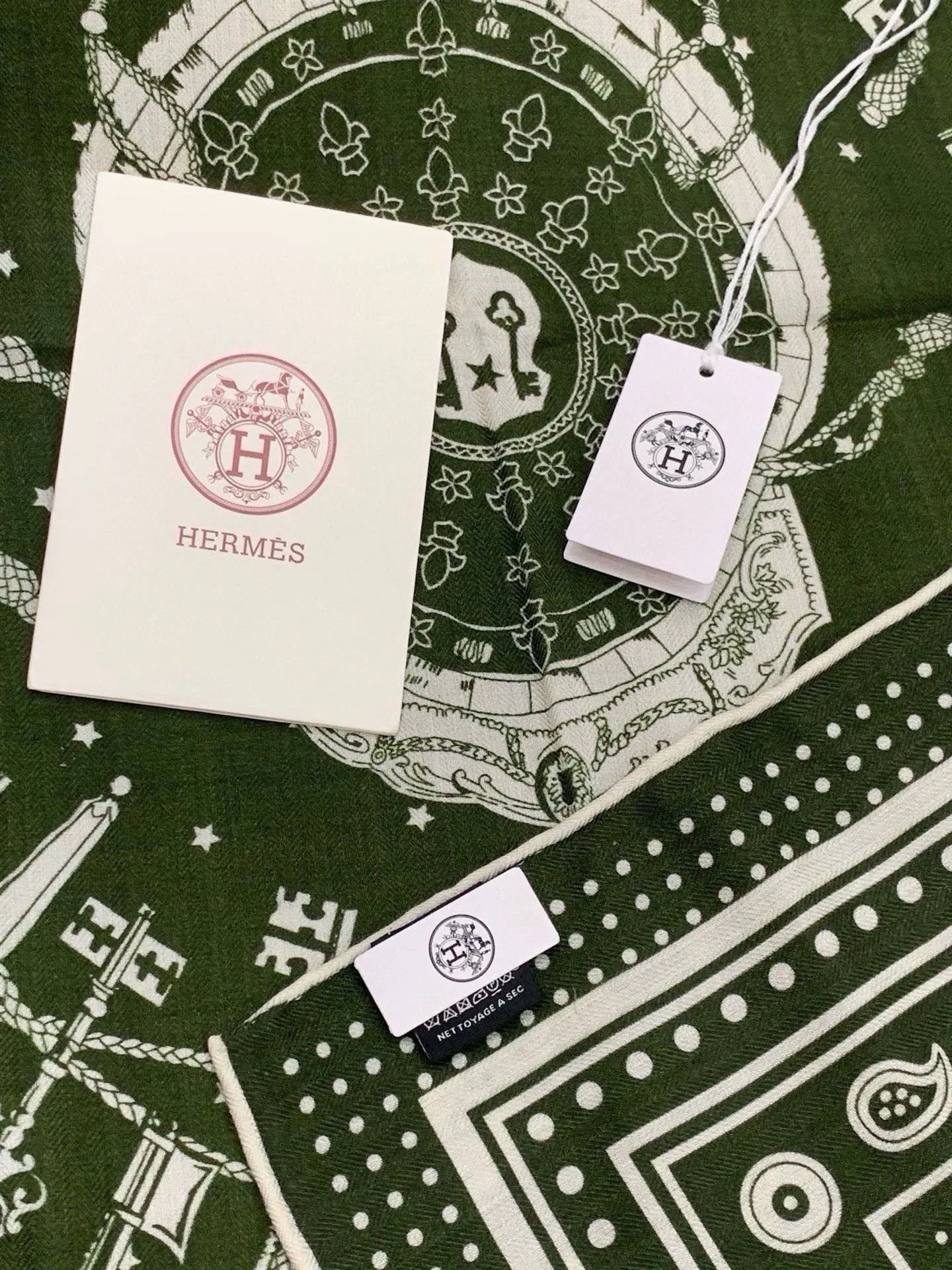 Scarves HERMES 17543169