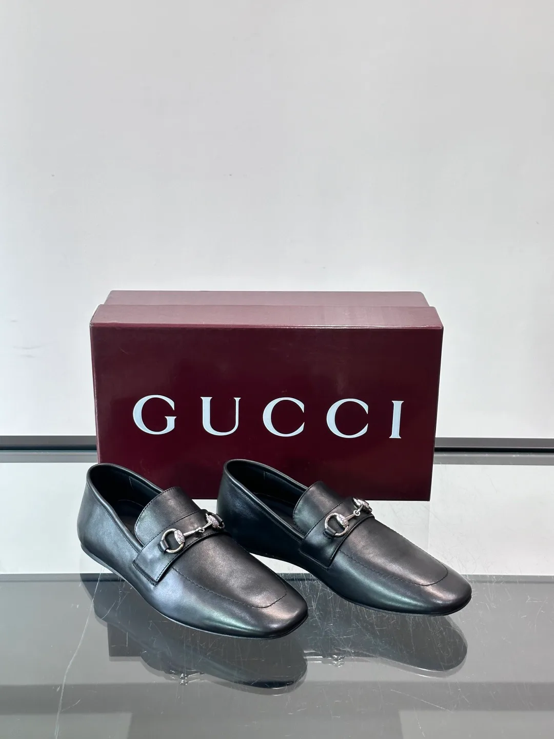 Men's Loafers And Dress Shoes GUCCI 17649825