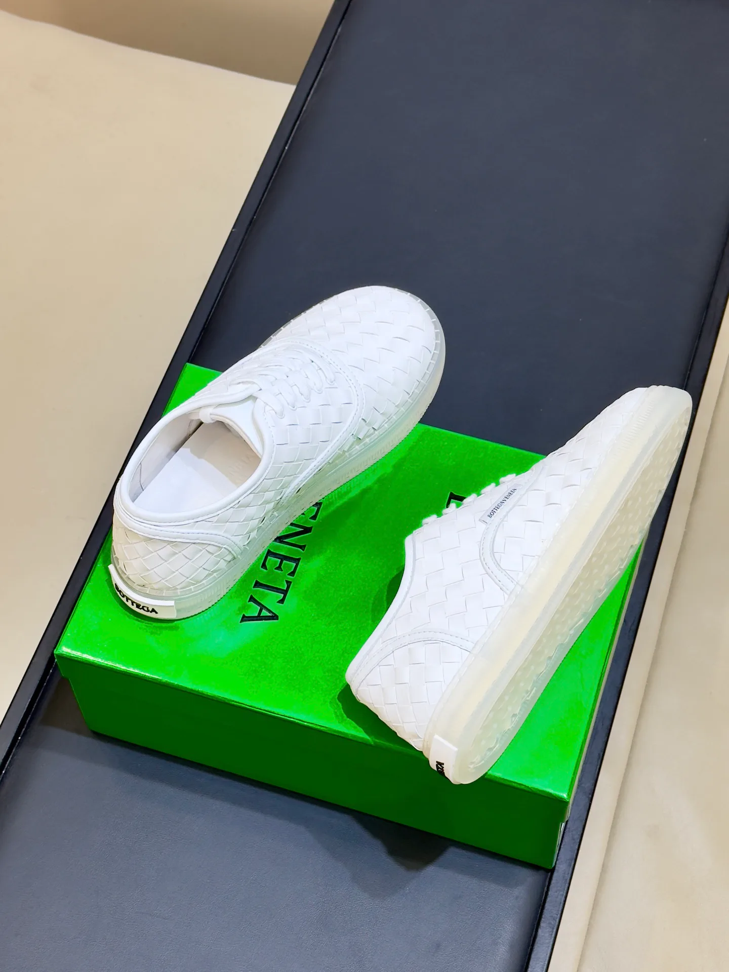 Women's Sneakers BOTTEGA VENETA 18073346