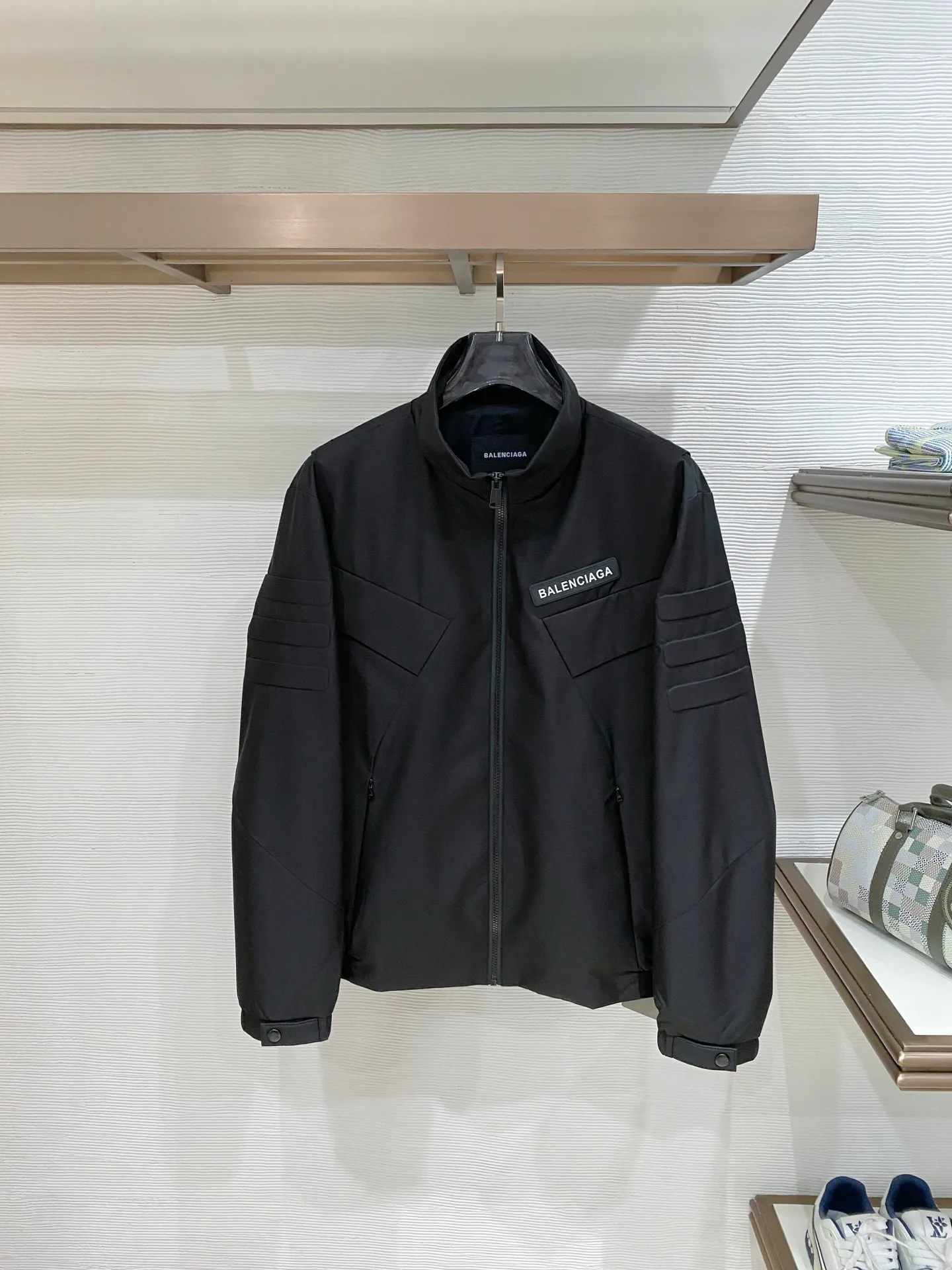 Men's Jackets And Down Jackets BALENCIAGA 18140563