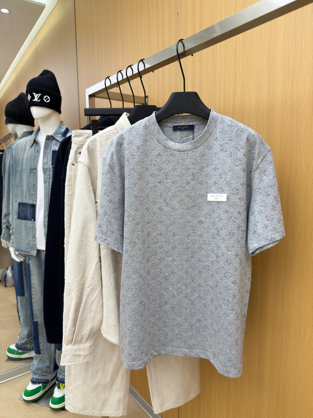 Men's T-Shirts LOUIS VUITTON 17933351