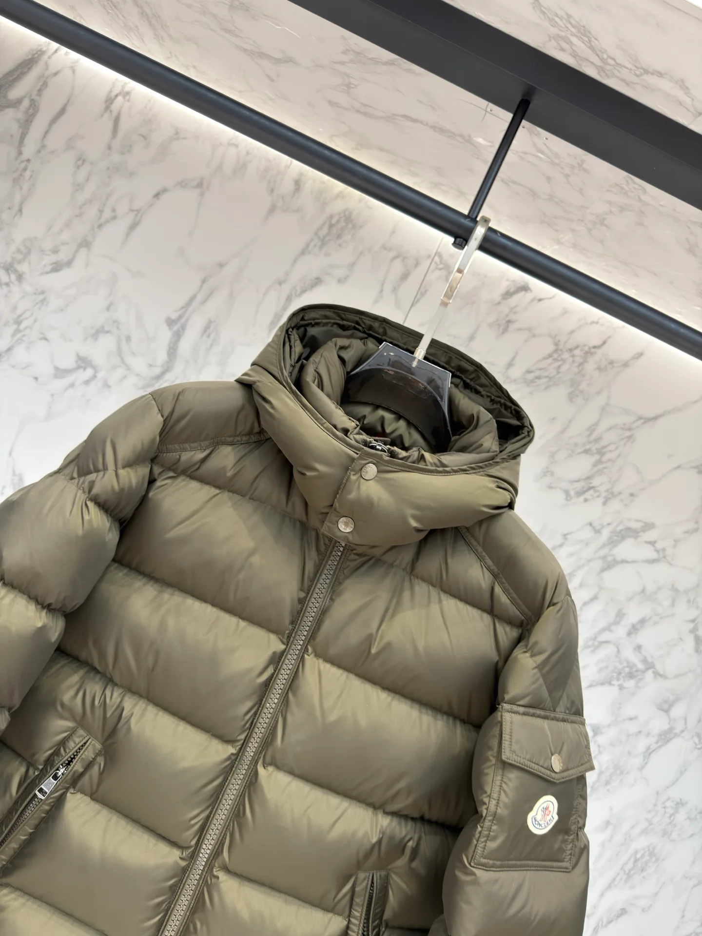 Куртки И Пуховики Мужские Moncler 18681352