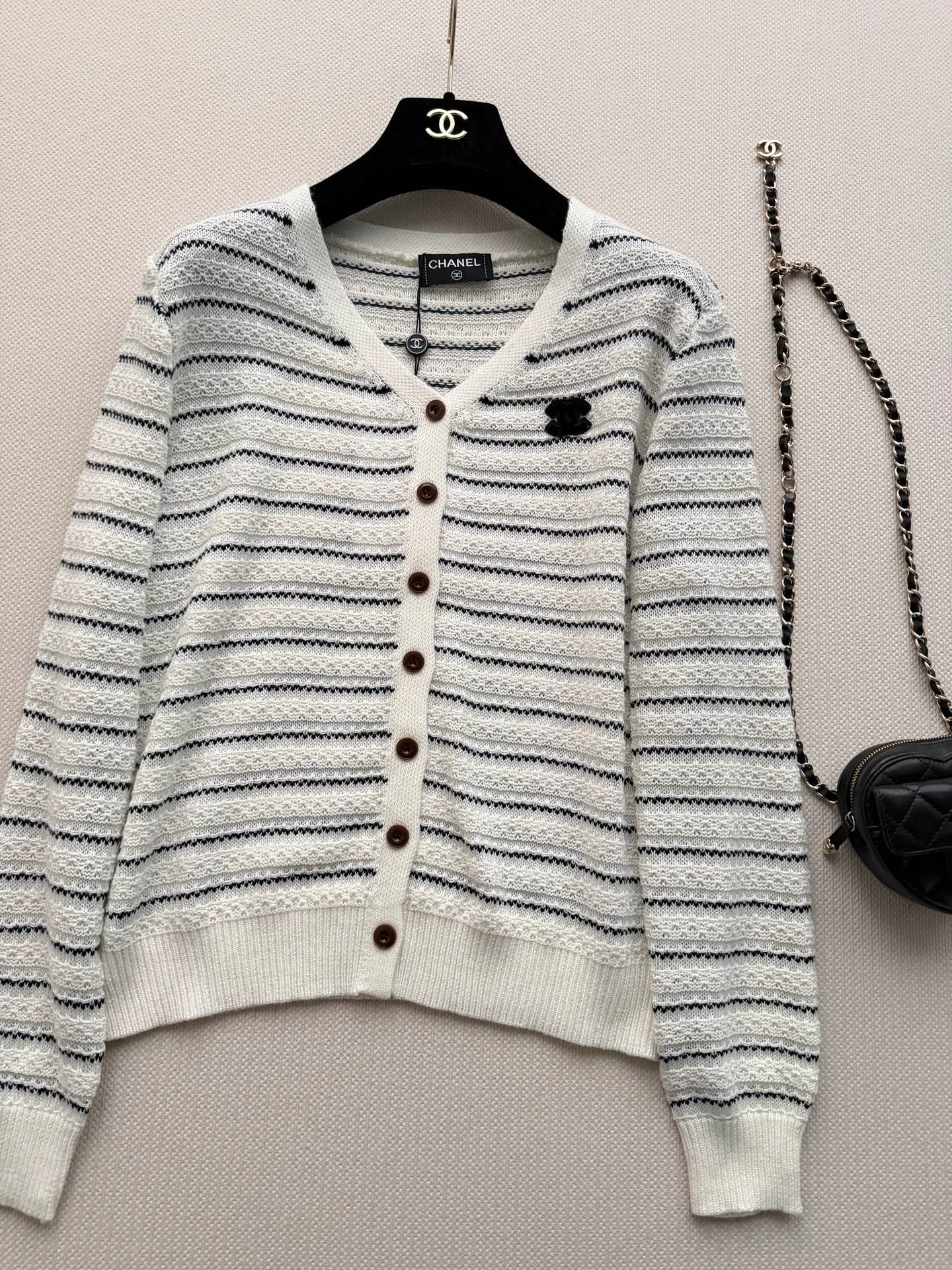 Women's Jumpers And Sweaters CHANEL 18016182